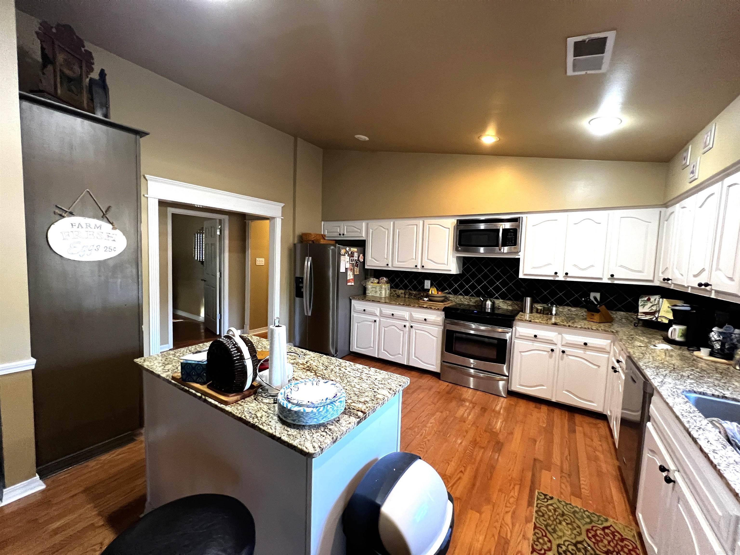 Lincoln Terrace - Residential