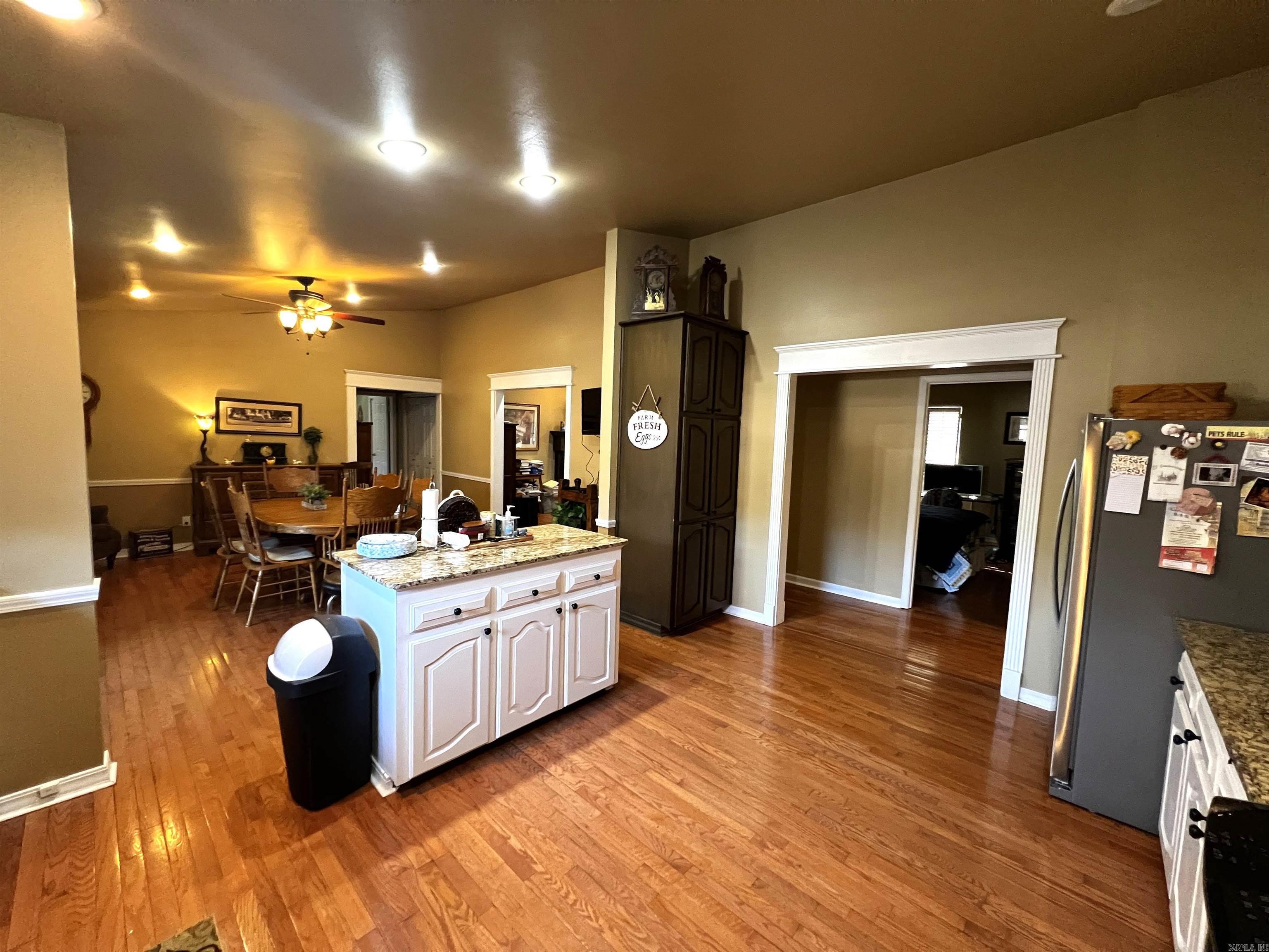 Lincoln Terrace - Residential