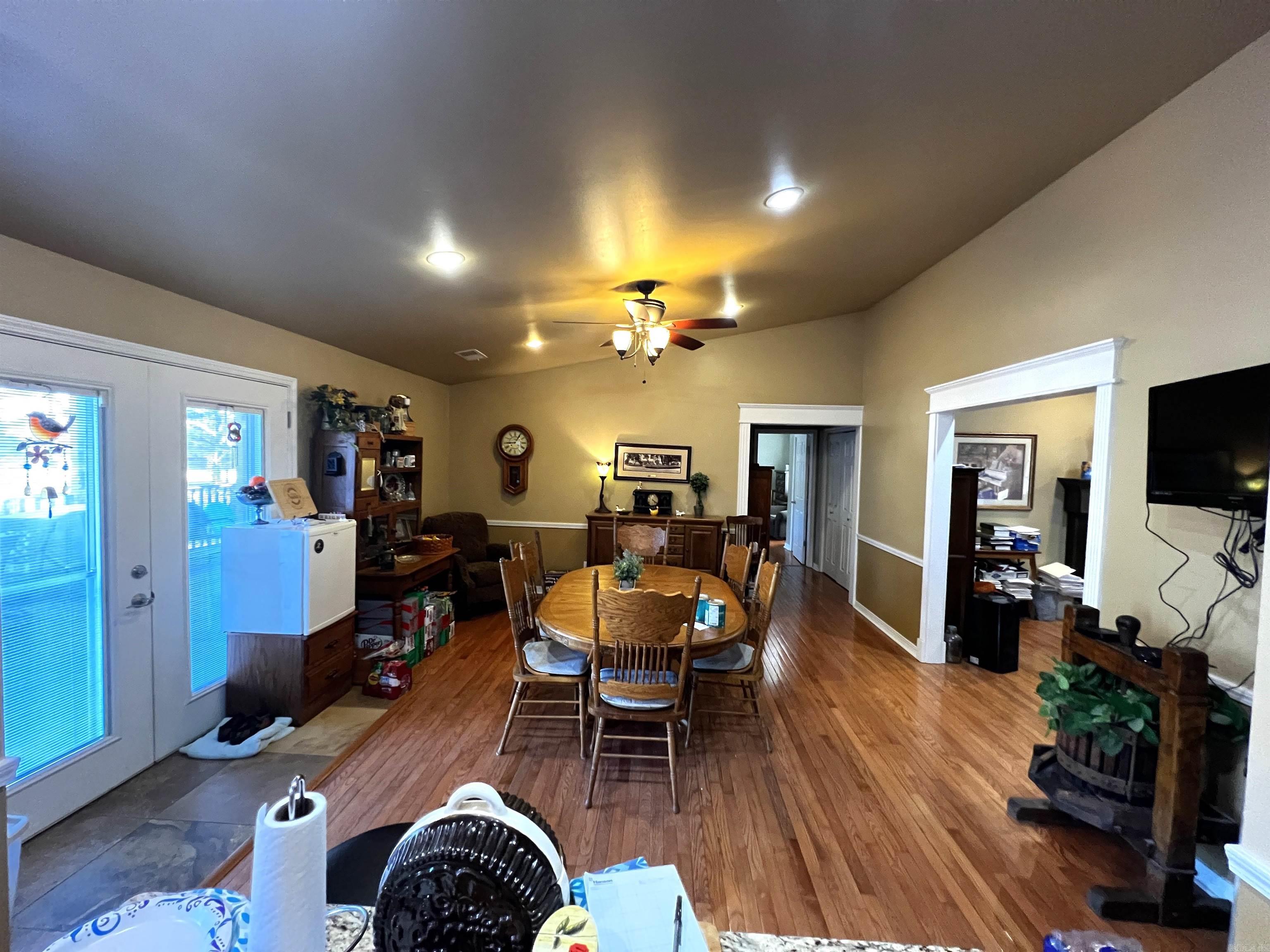 Lincoln Terrace - Residential