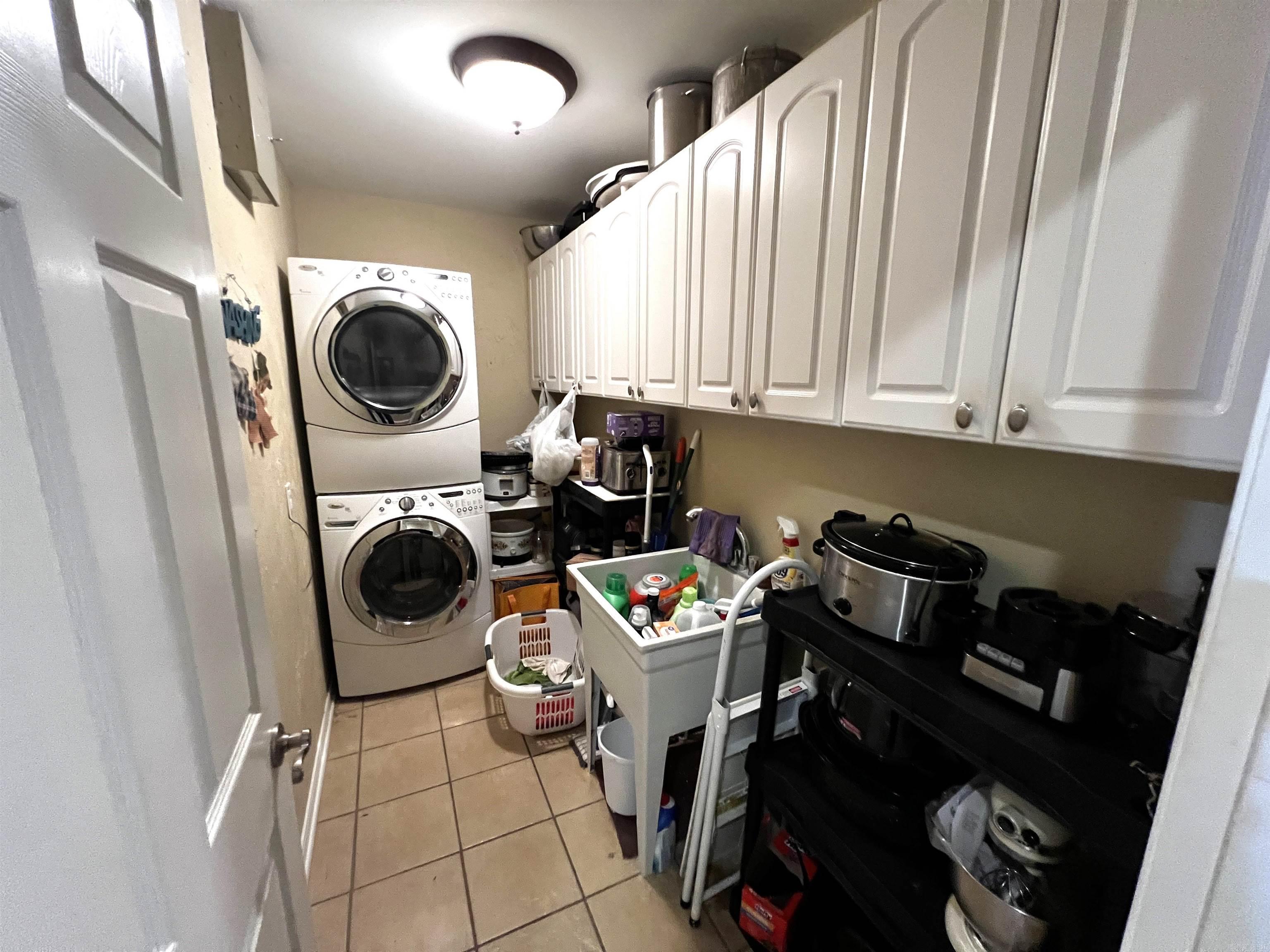 Lincoln Terrace - Residential