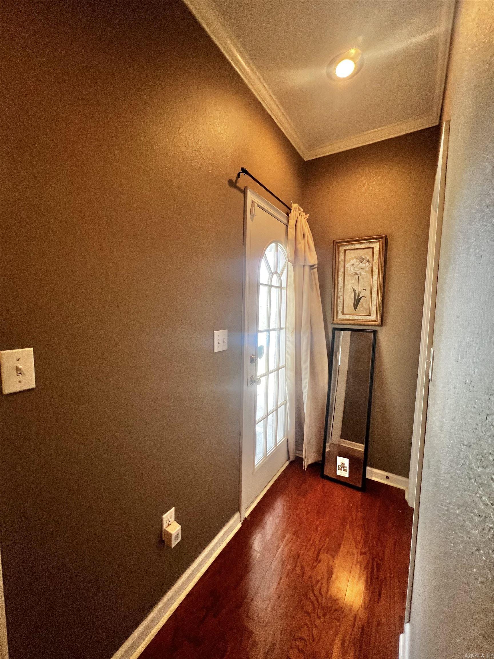 RIVER OAKS - Residential