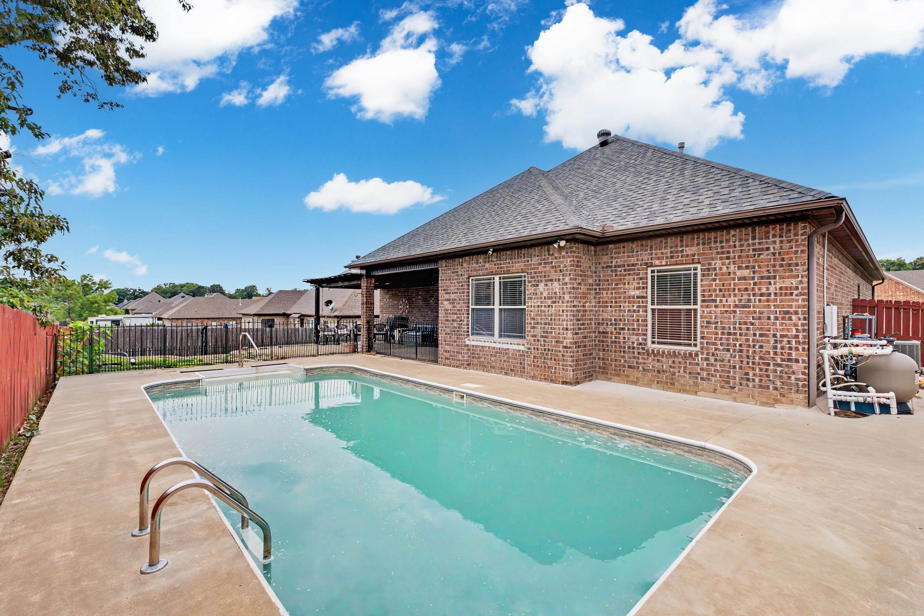 REMINGTON PLACE - Residential