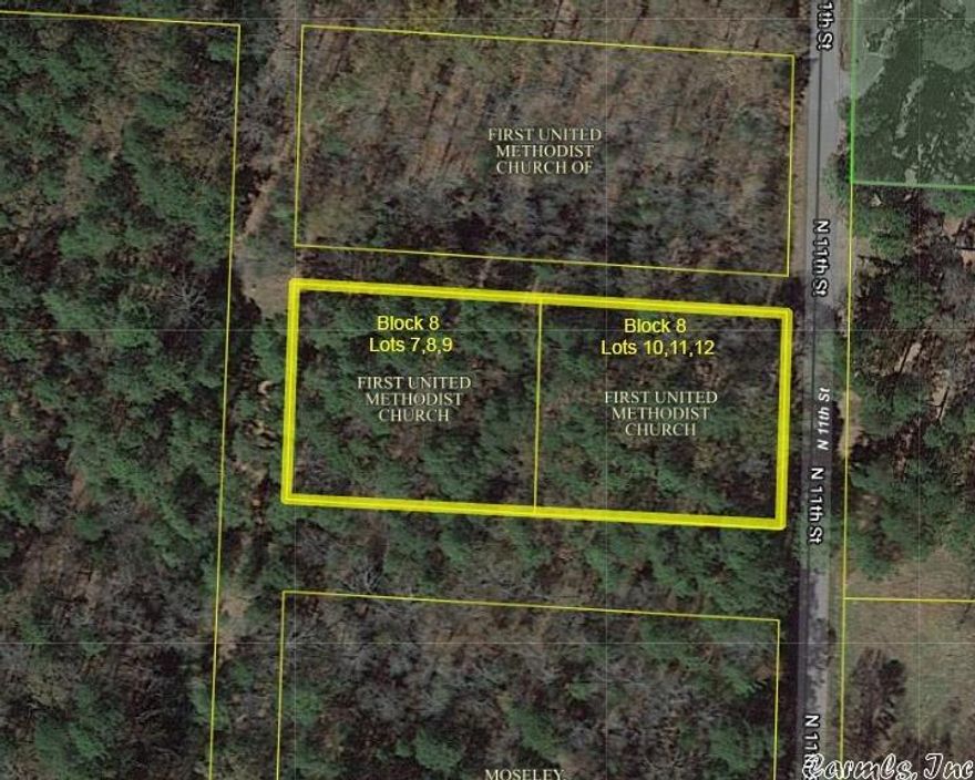 6 nice wooded lots totaling apx 1 acre. Walking distance to school and down town main street.