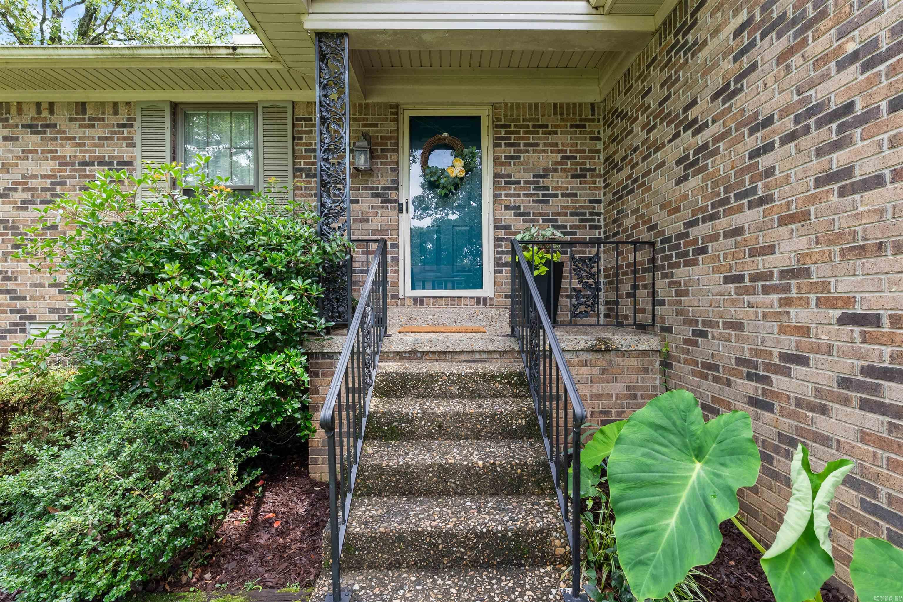 LUDINGTON HGTS - Residential