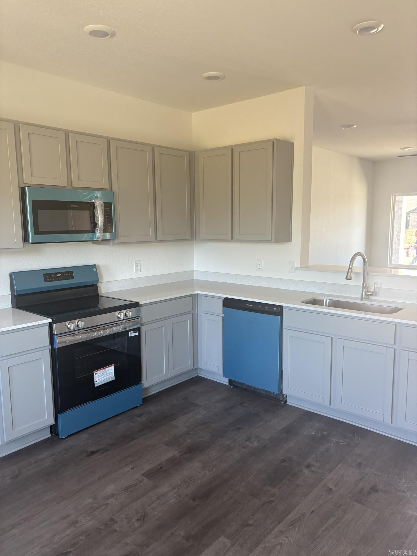 HILL FARM - Residential