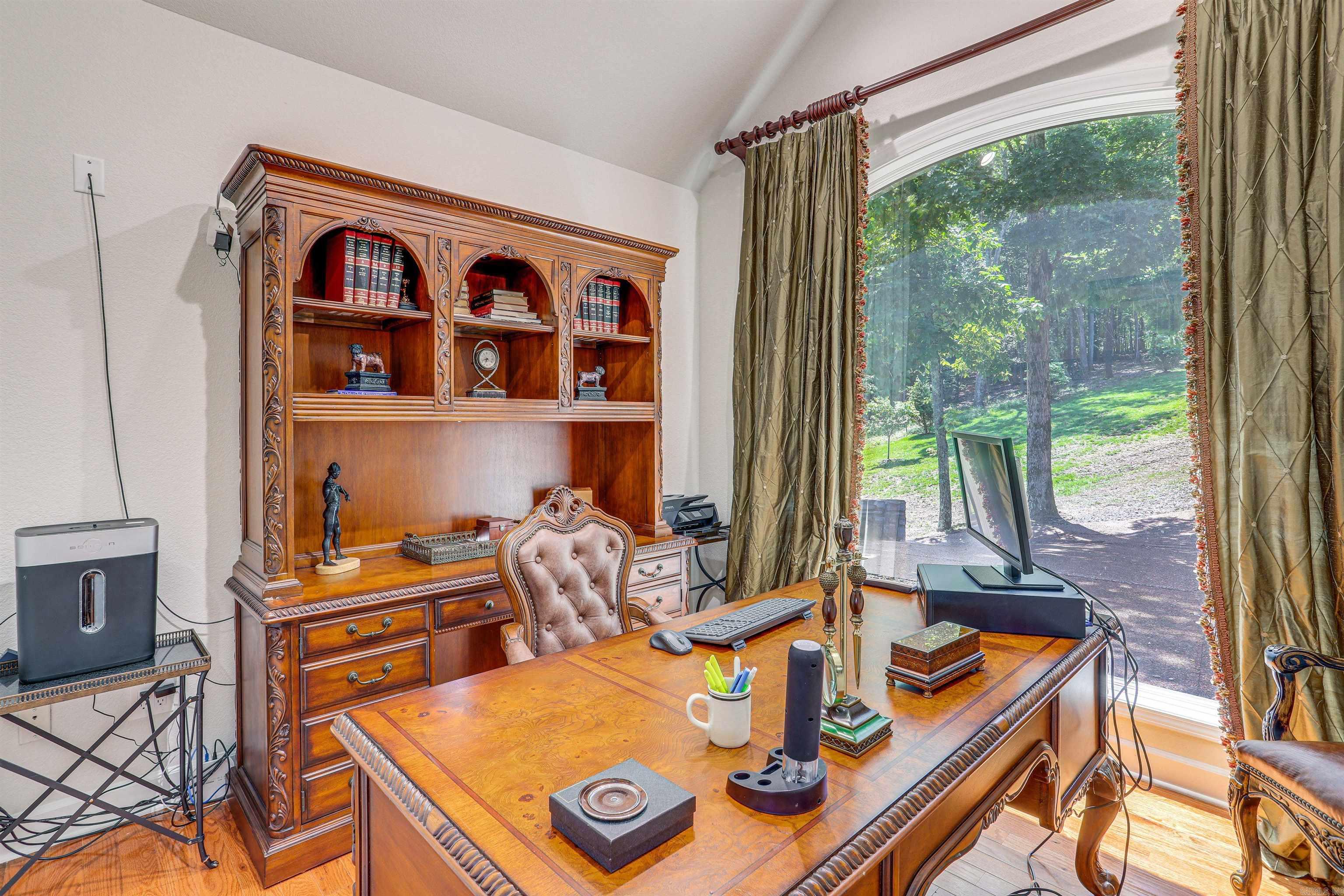 DIAMOND BLUFF ESTATES - Residential