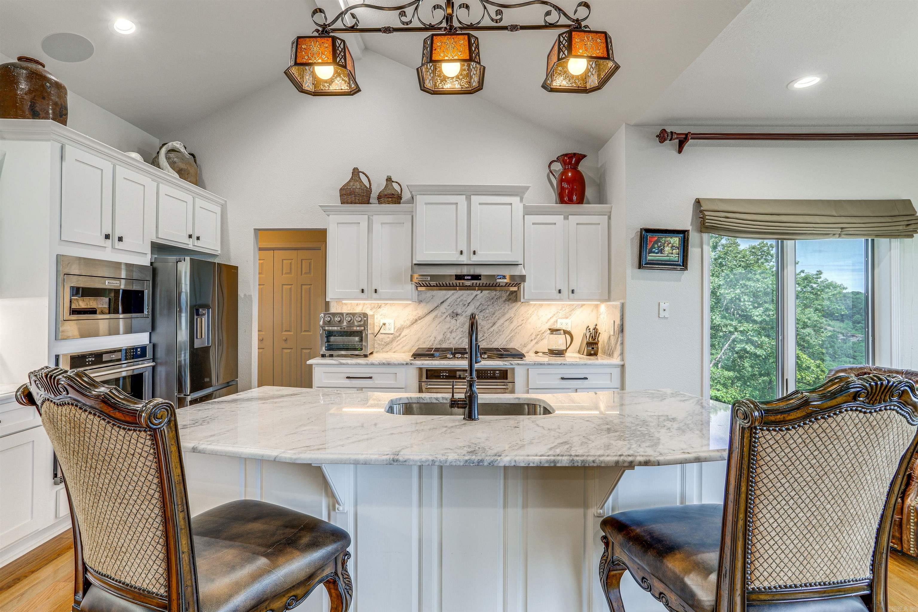 DIAMOND BLUFF ESTATES - Residential