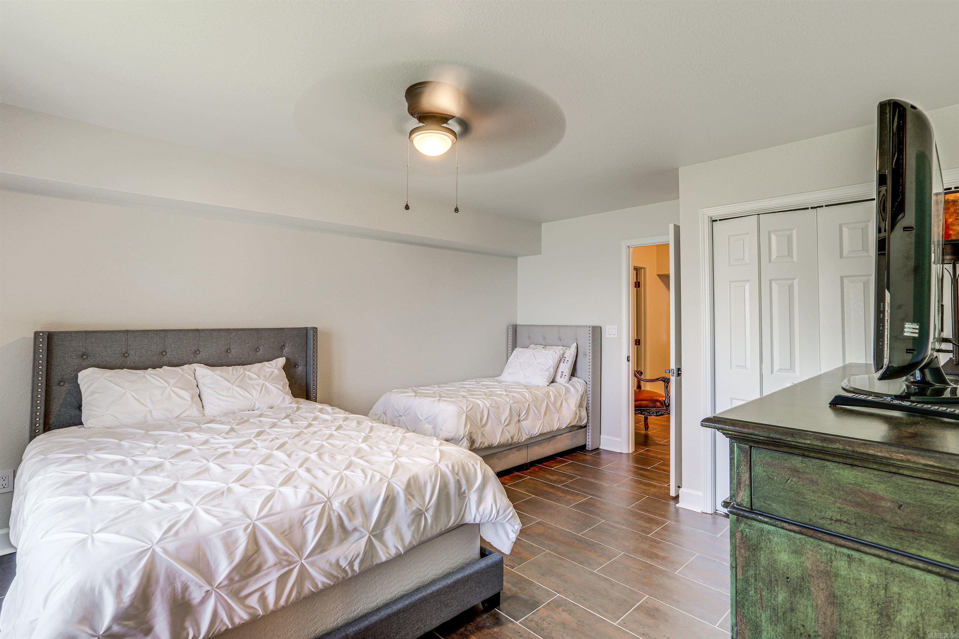 DIAMOND BLUFF ESTATES - Residential