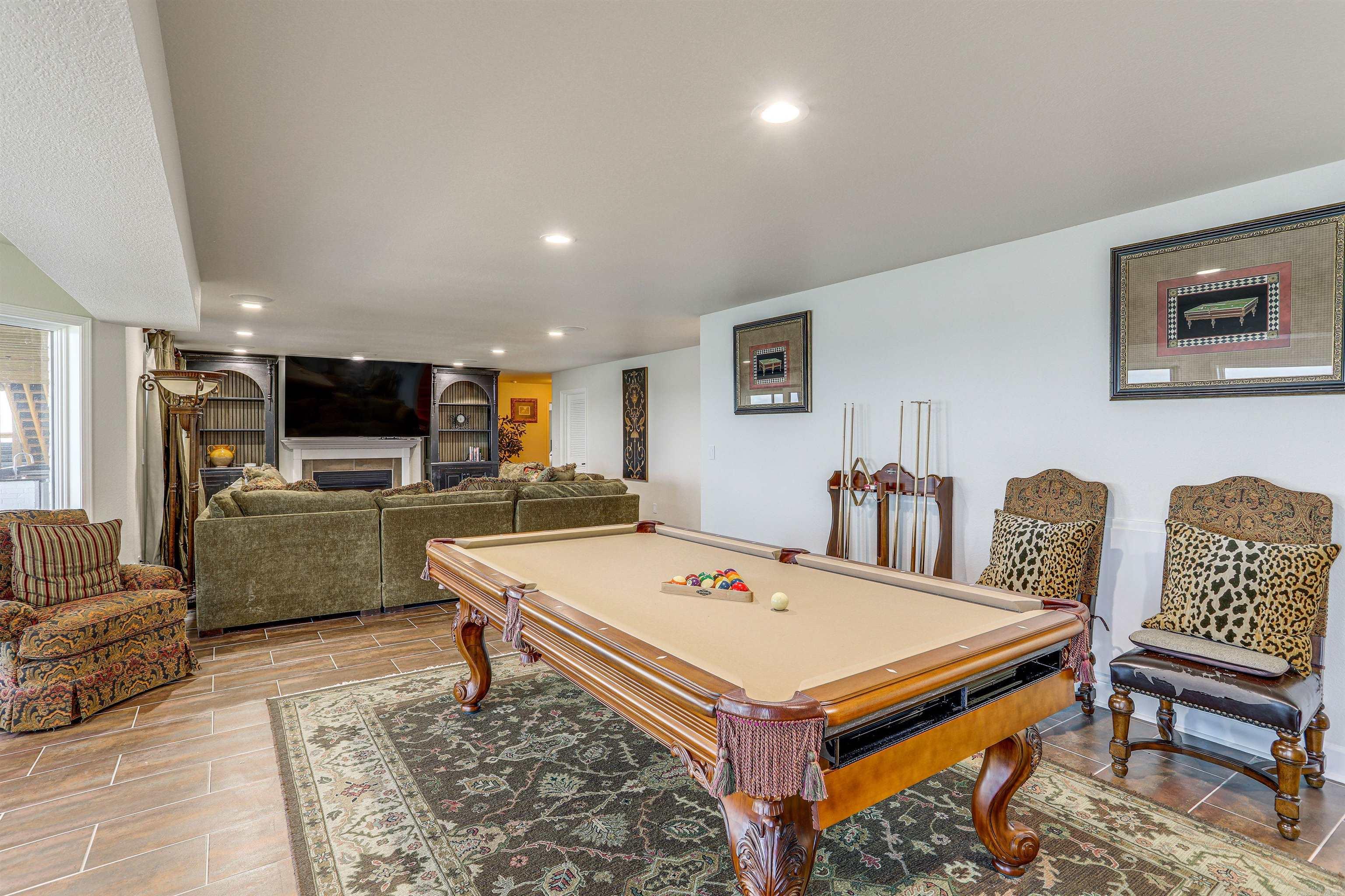 DIAMOND BLUFF ESTATES - Residential