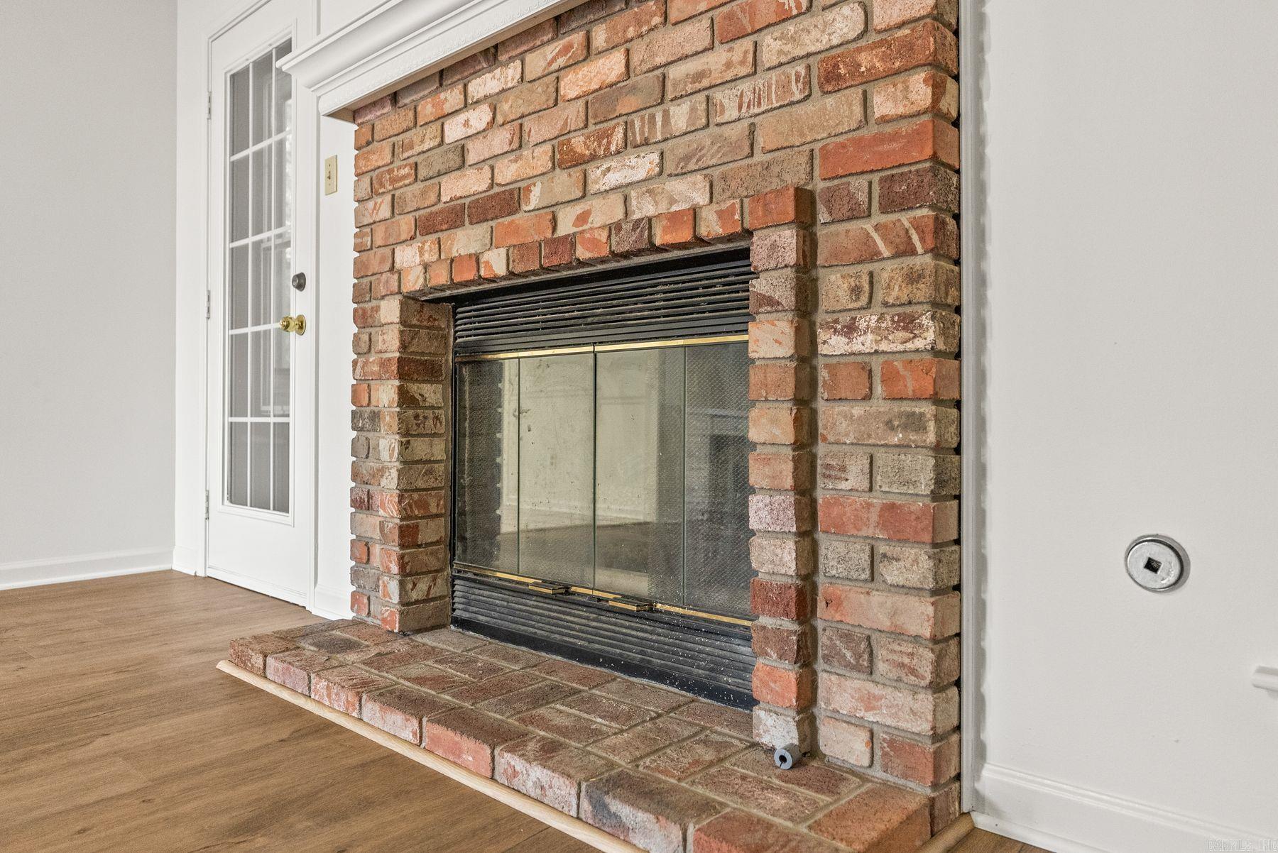 STONEWALL - Residential