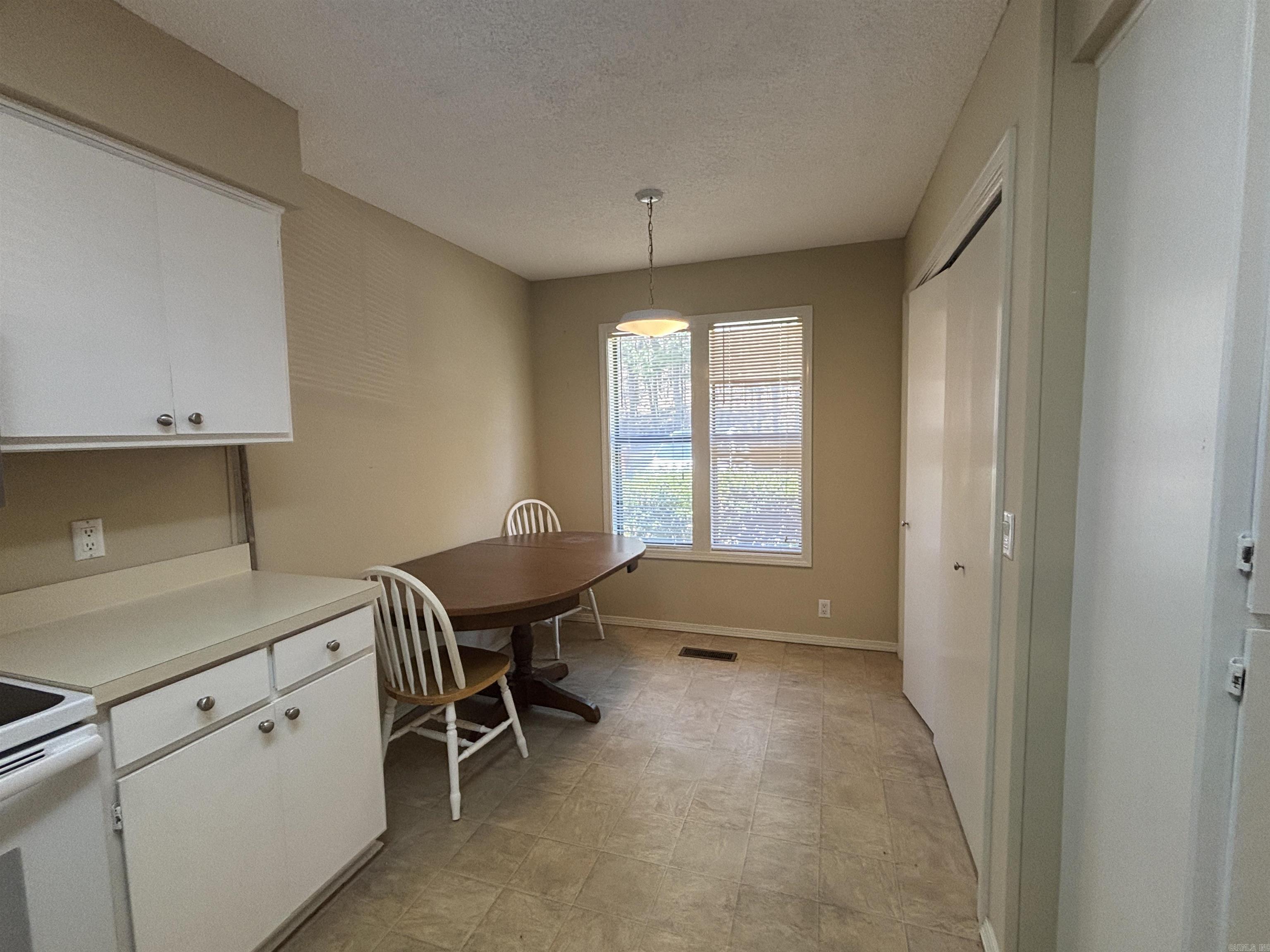 La Coruna Courts #3 - Residential