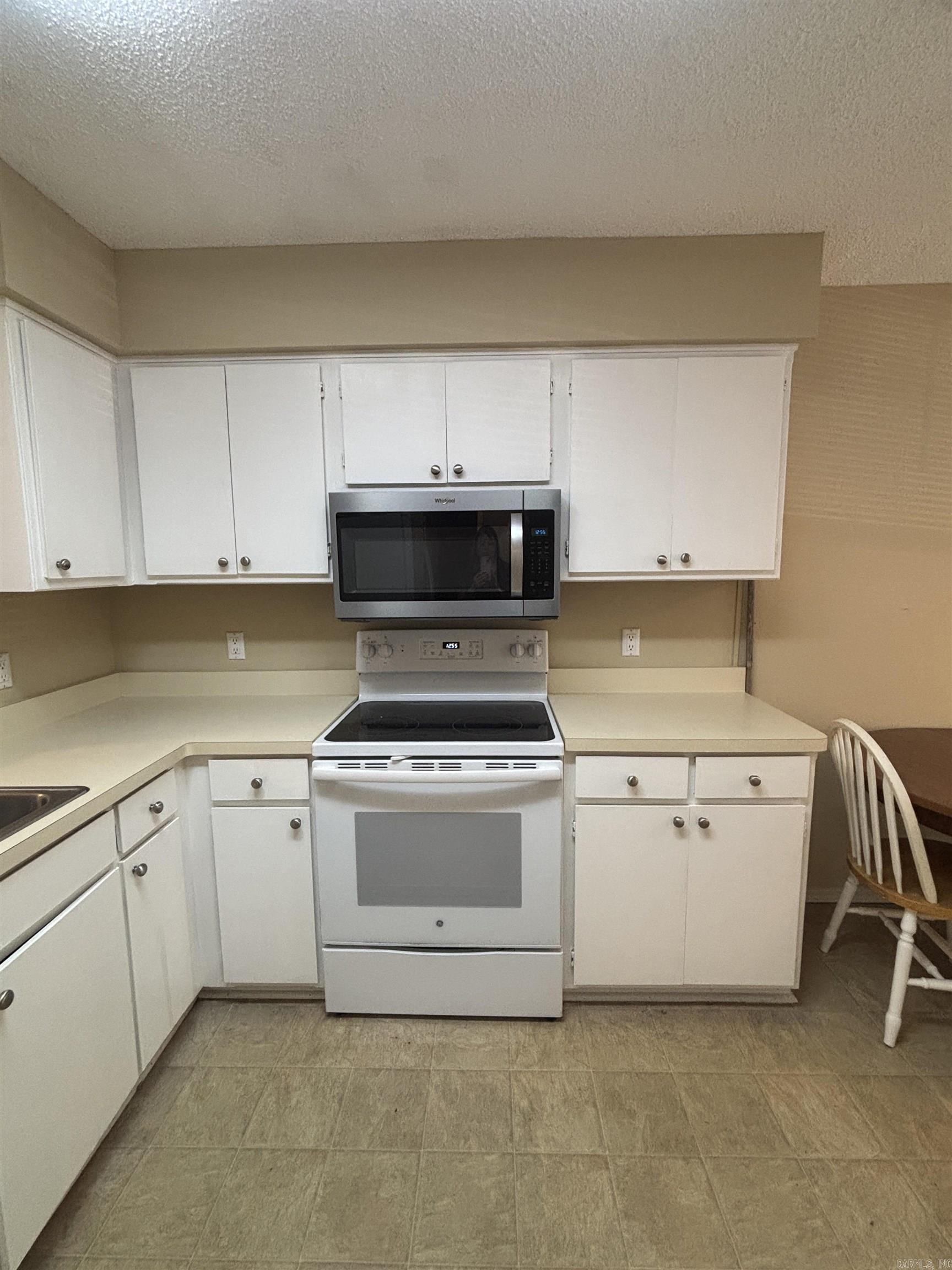 La Coruna Courts #3 - Residential