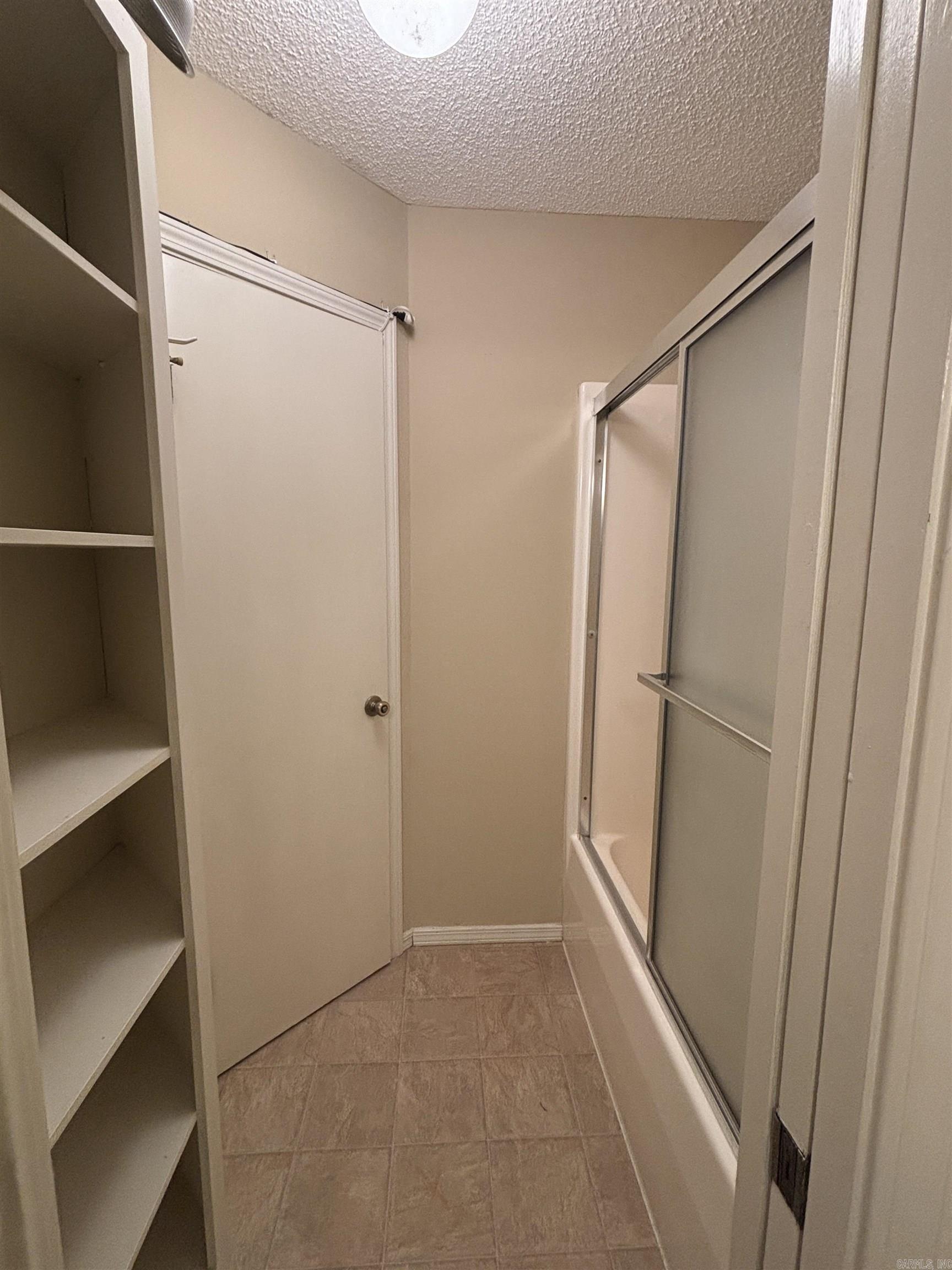 La Coruna Courts #3 - Residential