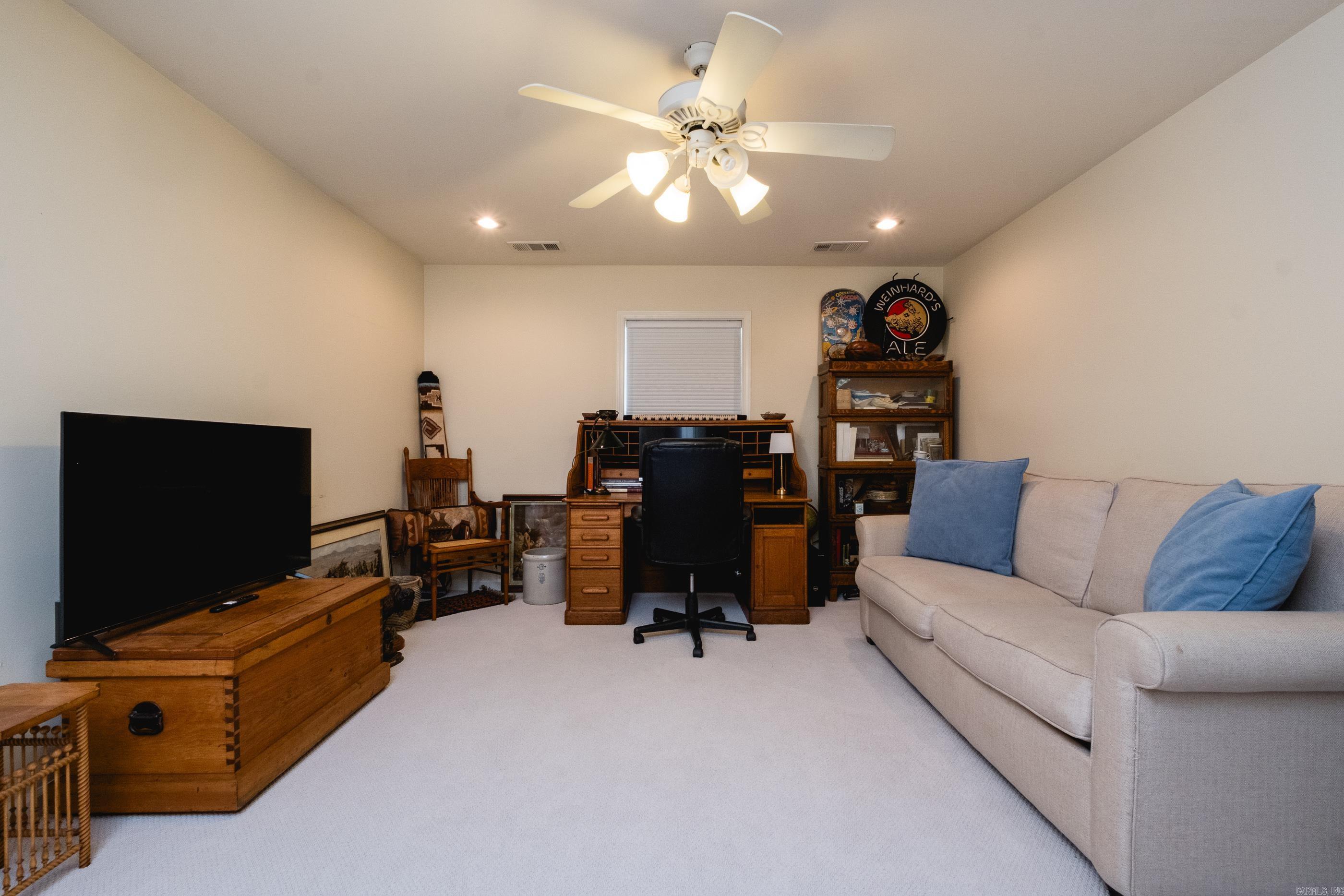 PEBBLE BEACH WOODS ADDN - Residential