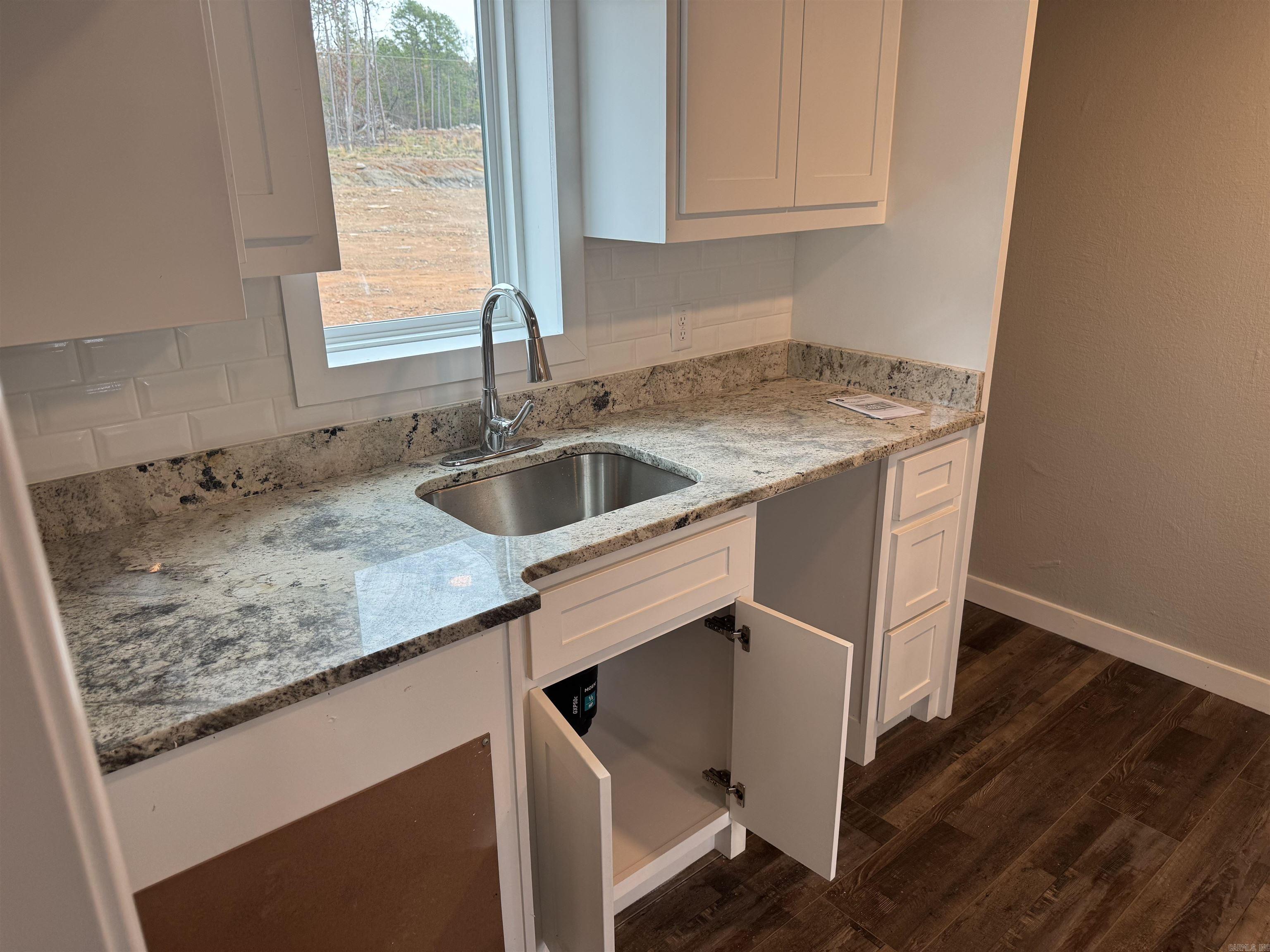 VILLAGE OF DEL REY - Residential Lease