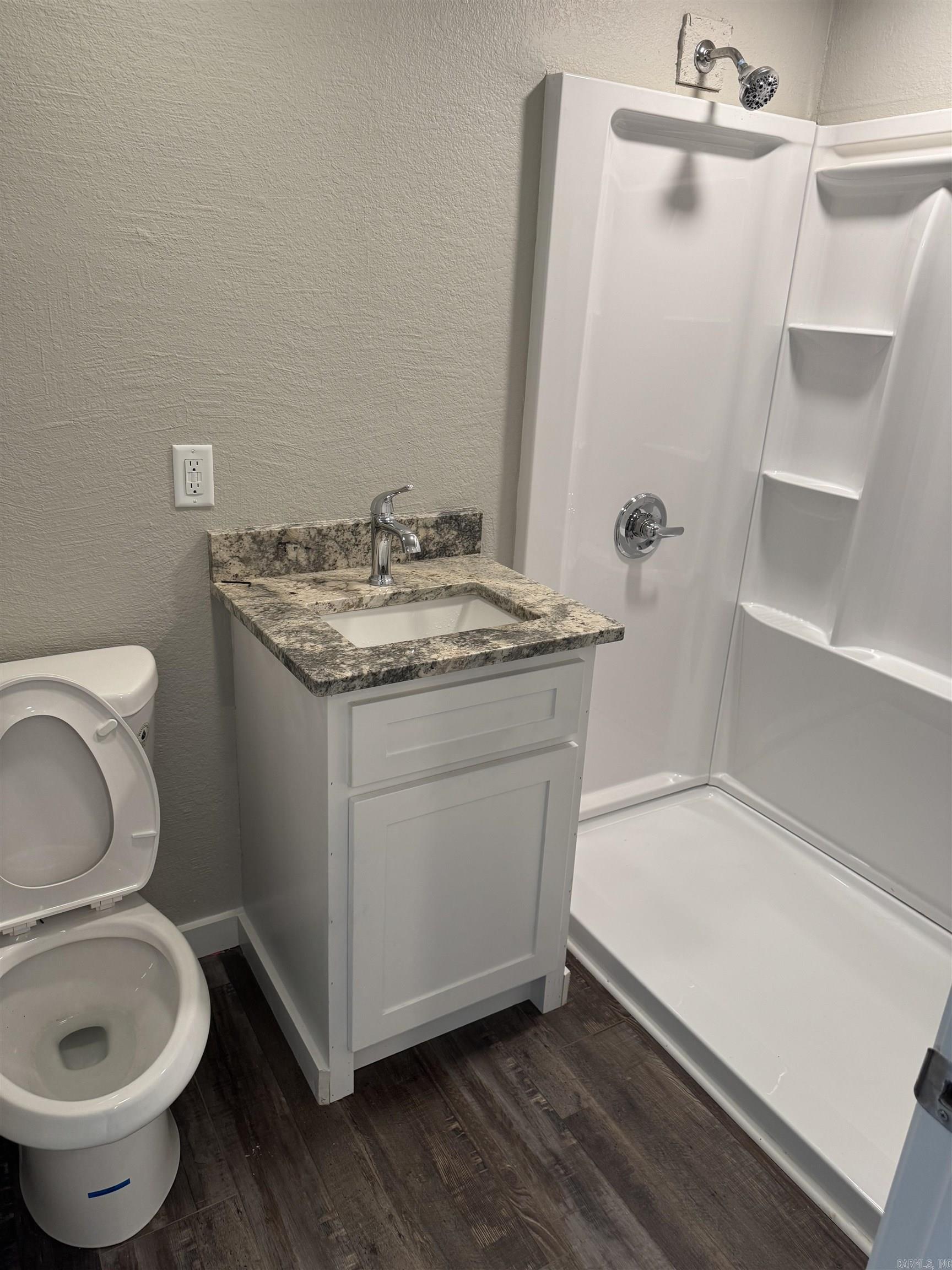 VILLAGE OF DEL REY - Residential Lease