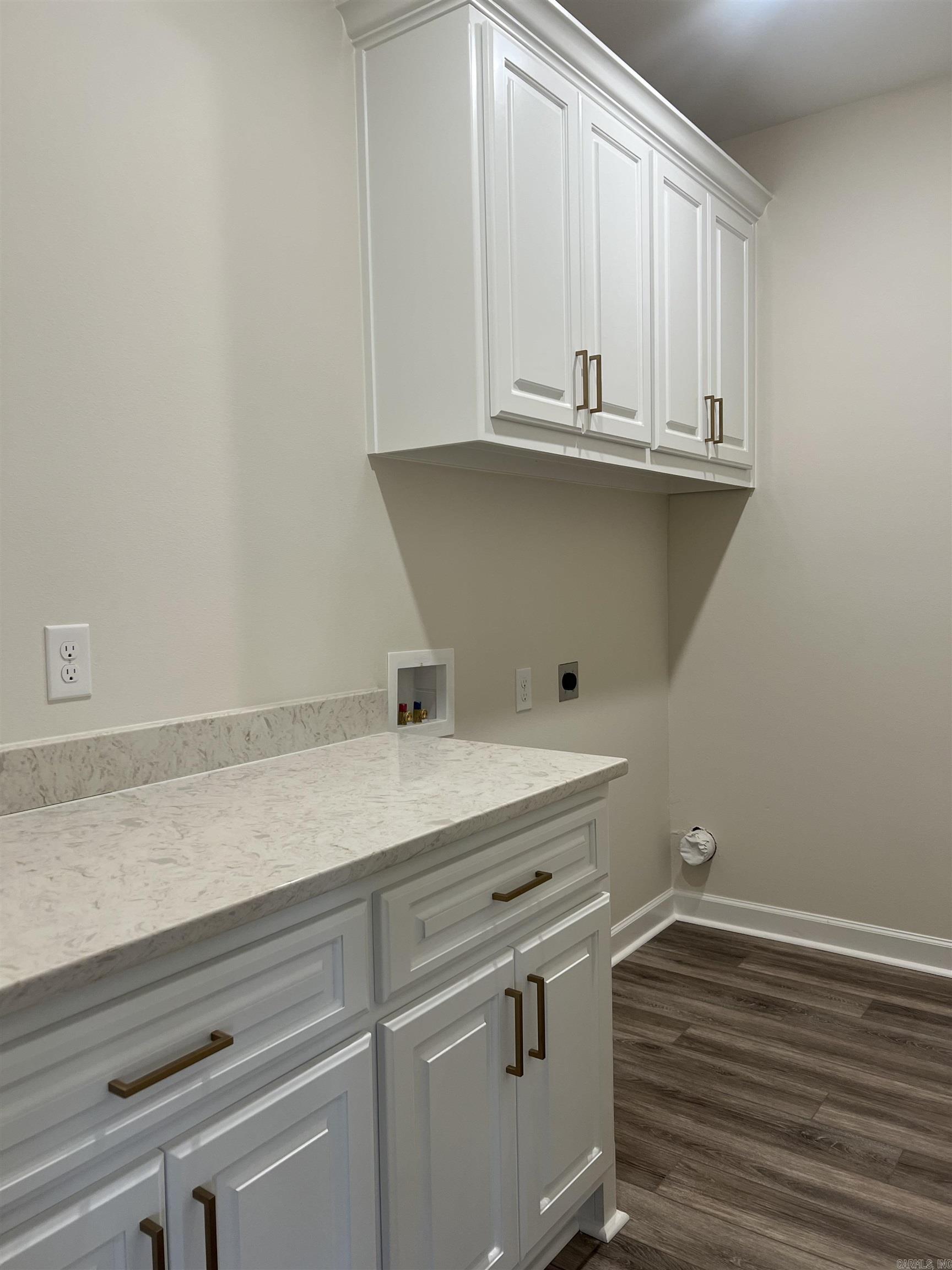 ASHLEY DOWNS - Residential