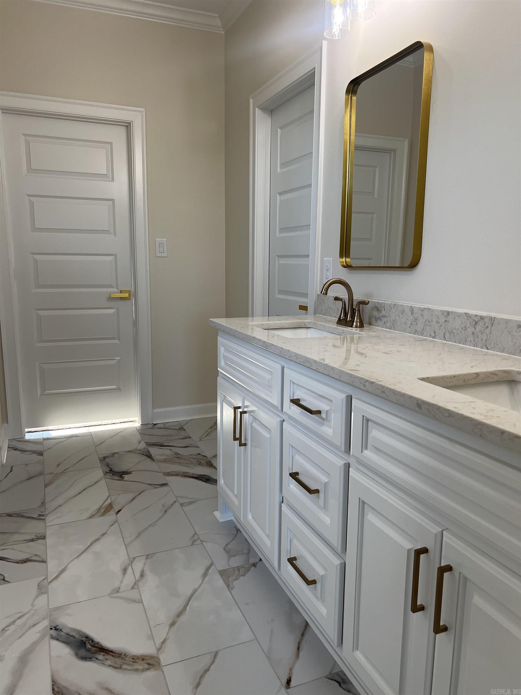 ASHLEY DOWNS - Residential