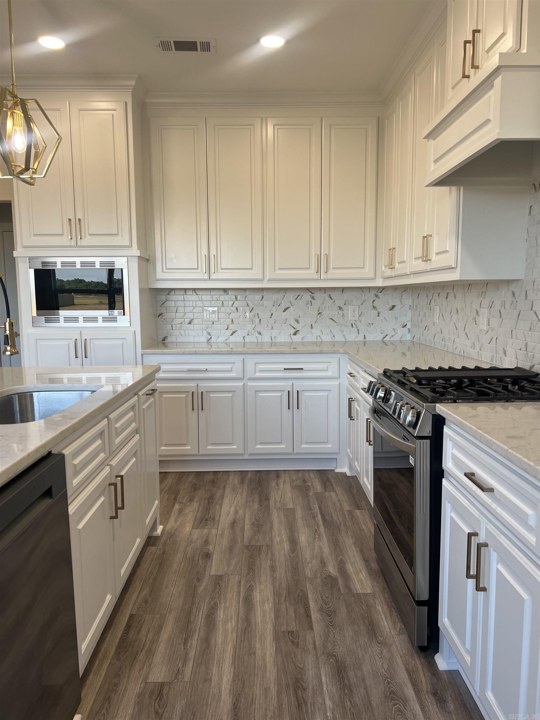 ASHLEY DOWNS - Residential