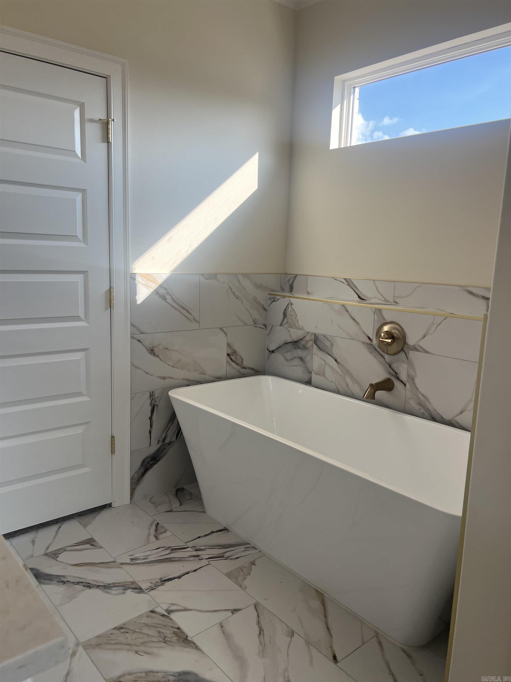 ASHLEY DOWNS - Residential