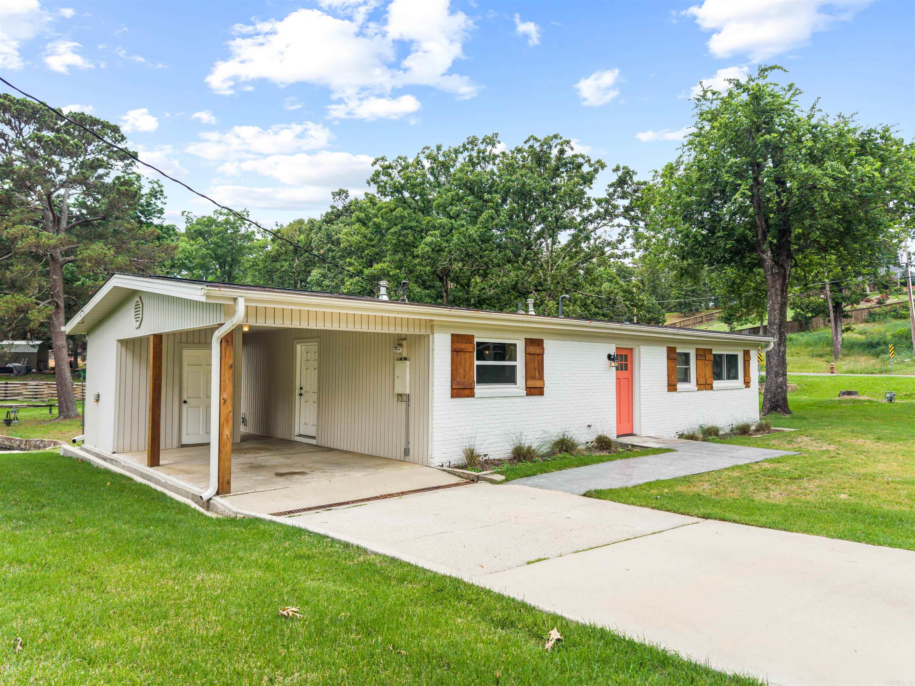 Lindale - Residential
