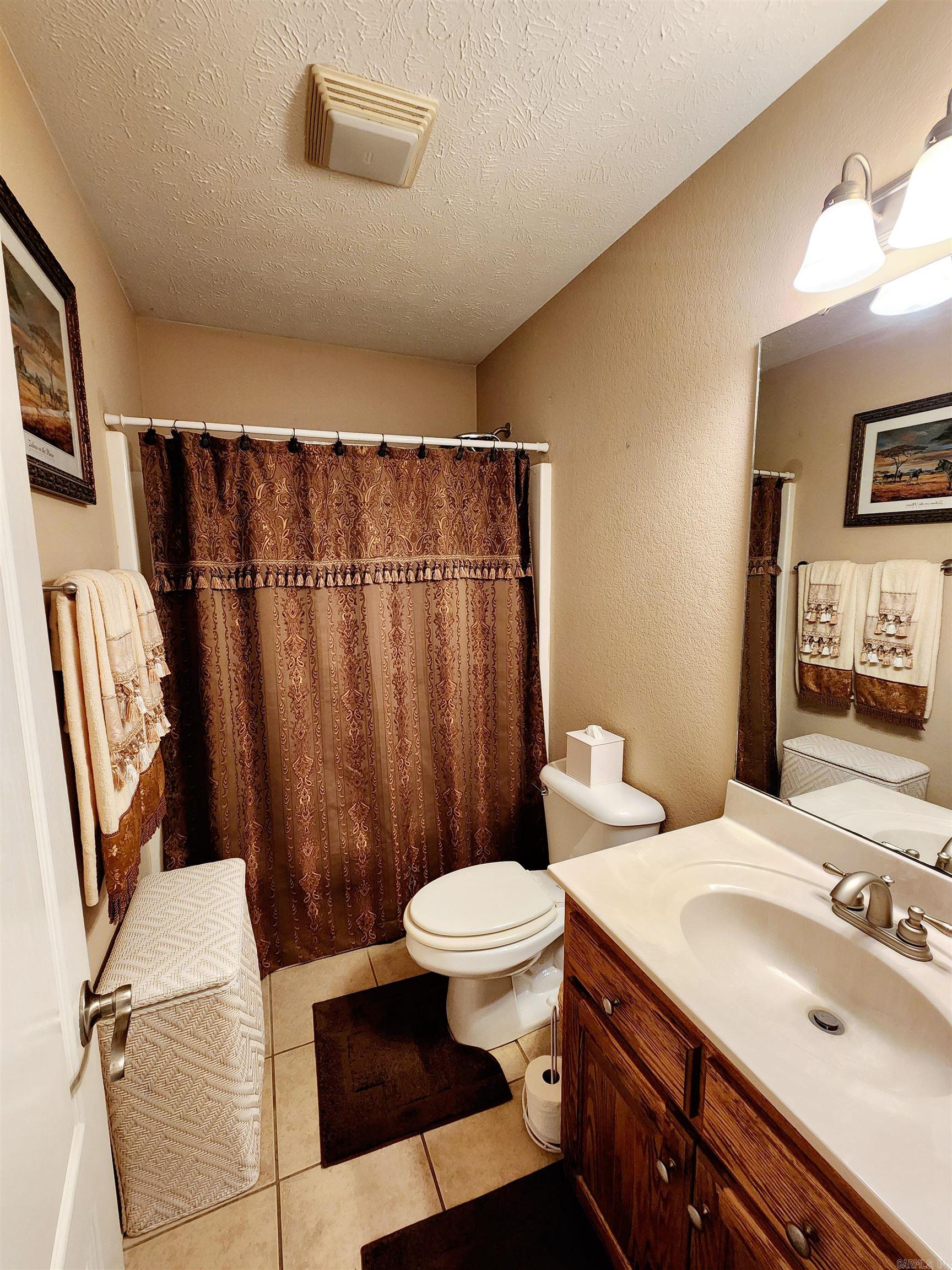 STONEHENGE PLACE - Residential