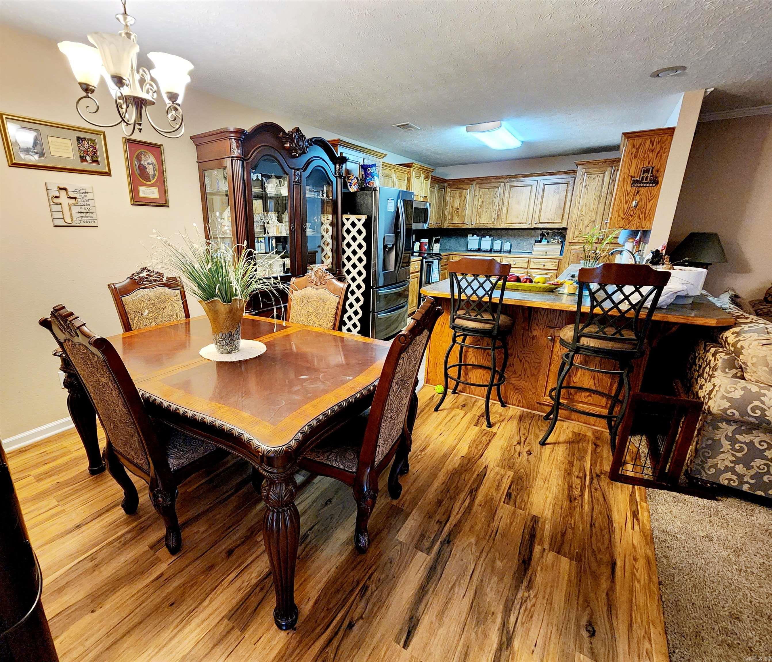 STONEHENGE PLACE - Residential