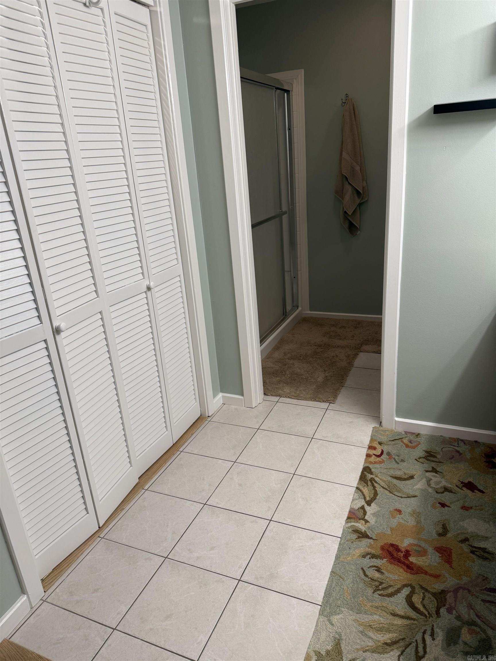 COUNTRY CLUB RIDGE - Residential