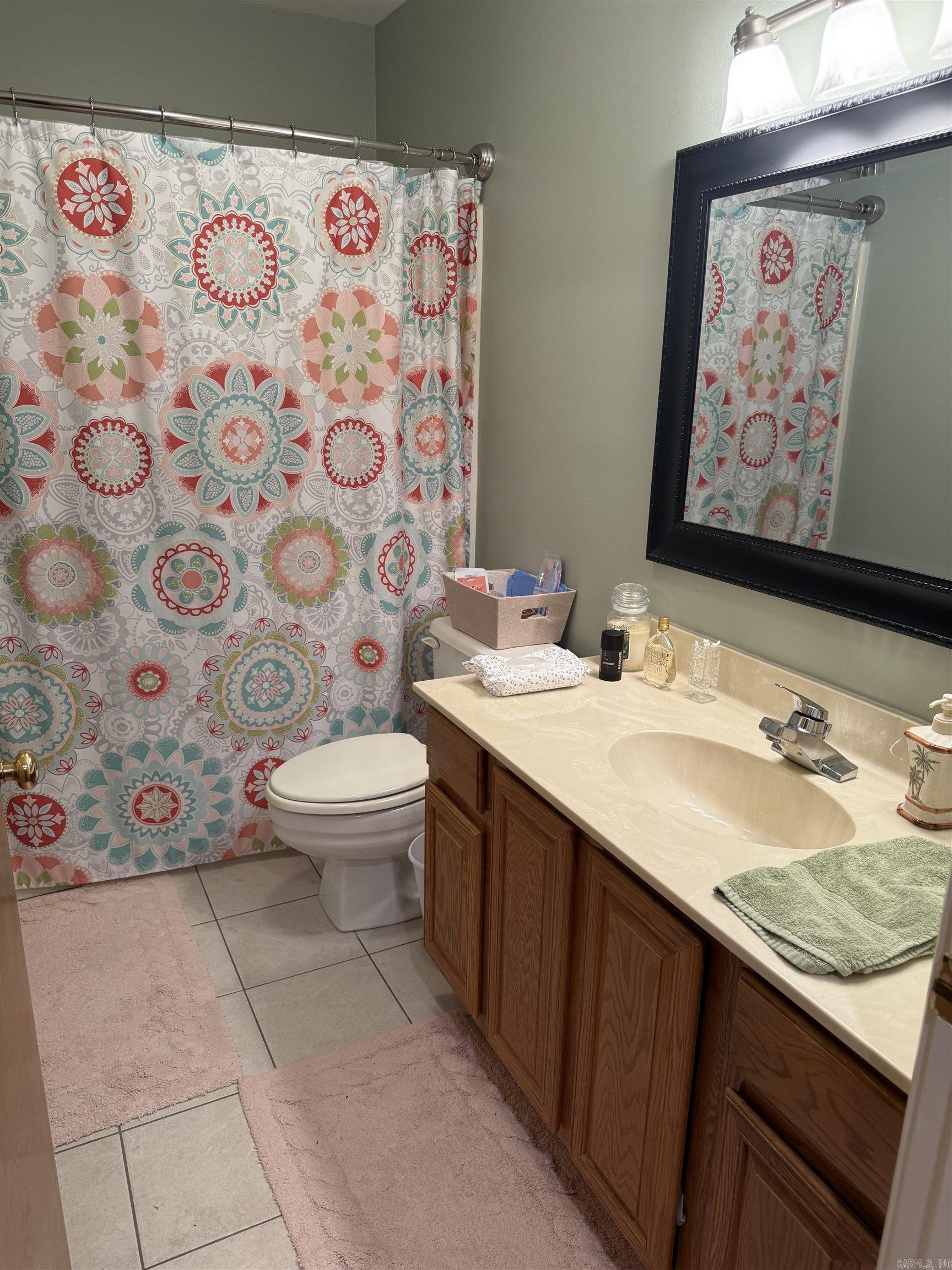 COUNTRY CLUB RIDGE - Residential
