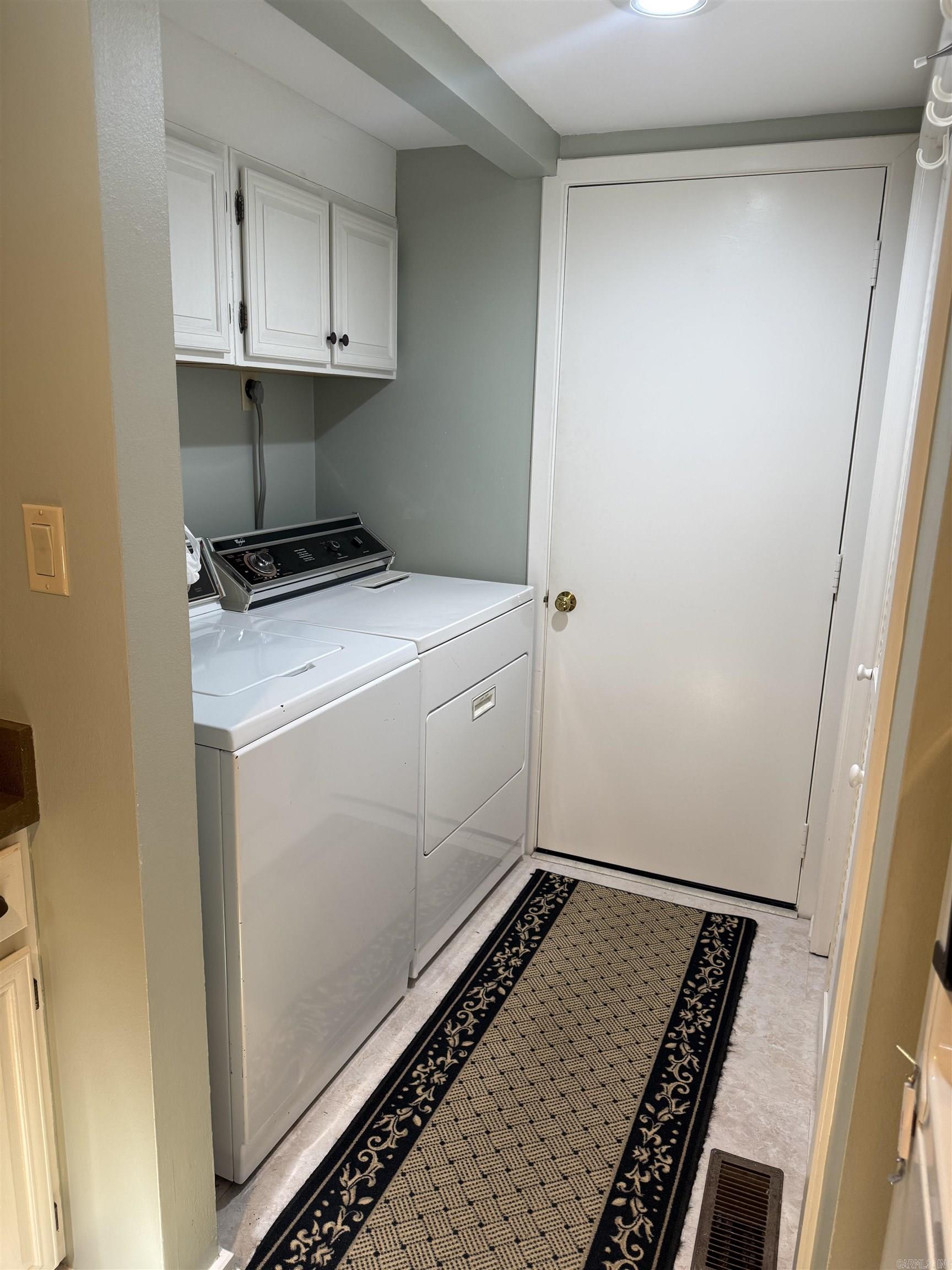 COUNTRY CLUB RIDGE - Residential