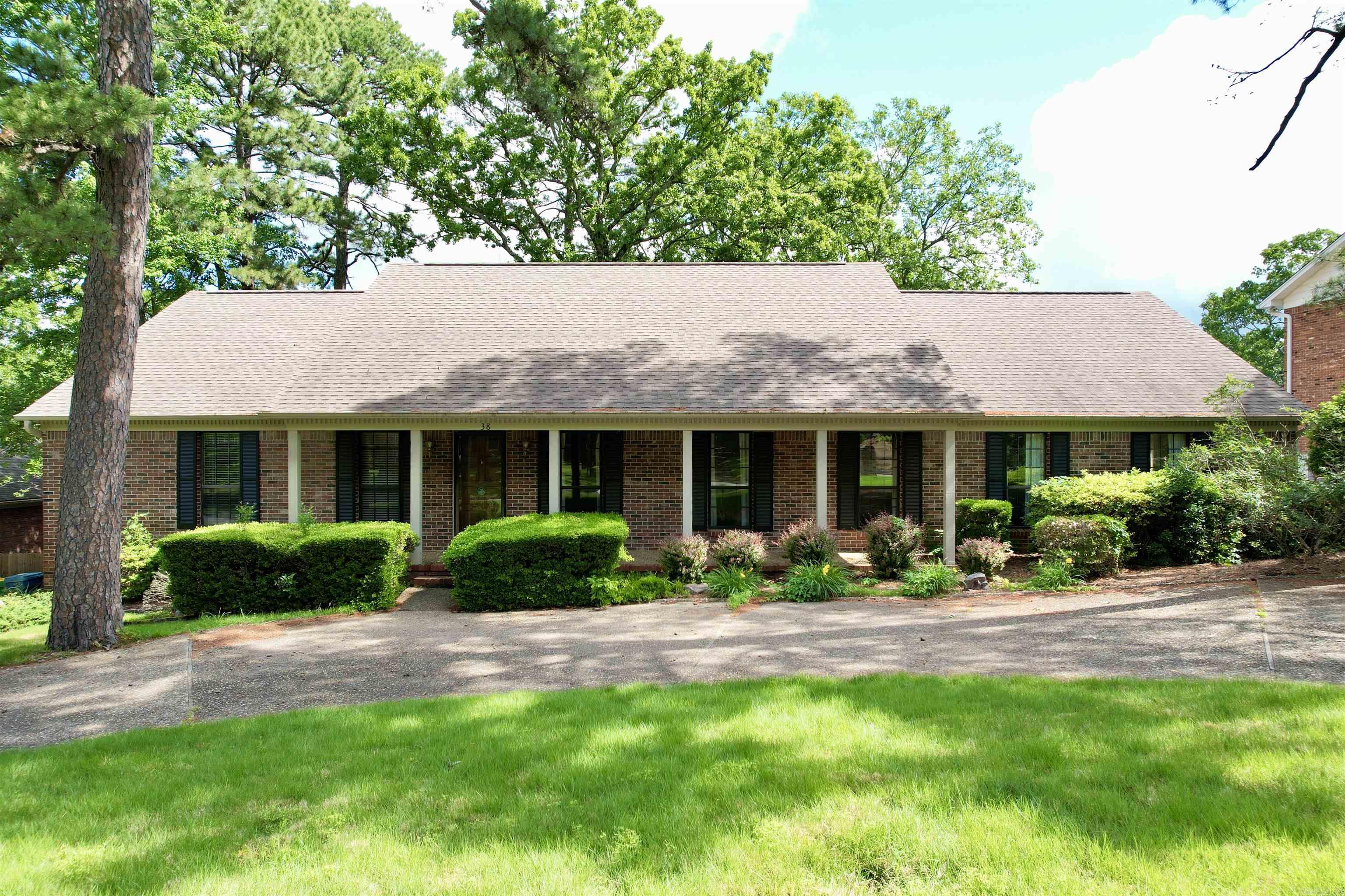 Nestled in the heart of Pleasant Valley on the coveted Saint Andrews Road, this spacious one-owner home presents a rare opportunity in Little Rock's most sought-after neighborhood. Boasting 5 bedrooms and 3.5 bathrooms within its expansive 3478 sqft, this well-maintained residence, built in 1975, offers comfortable living with incredible potential. Enjoy the convenience of a main-level primary suite and an 2 additional guest bedrooms on the main floor. Imagine the possibilities with a floored attic ready for expansion or exceptional storage, and an unfinished basement with concrete floor and potential for a workshop or craft haven. Just moments from the Pleasant Valley Country Club and Golf Course. Don't miss your chance to own a substantial piece of this prime real estate!