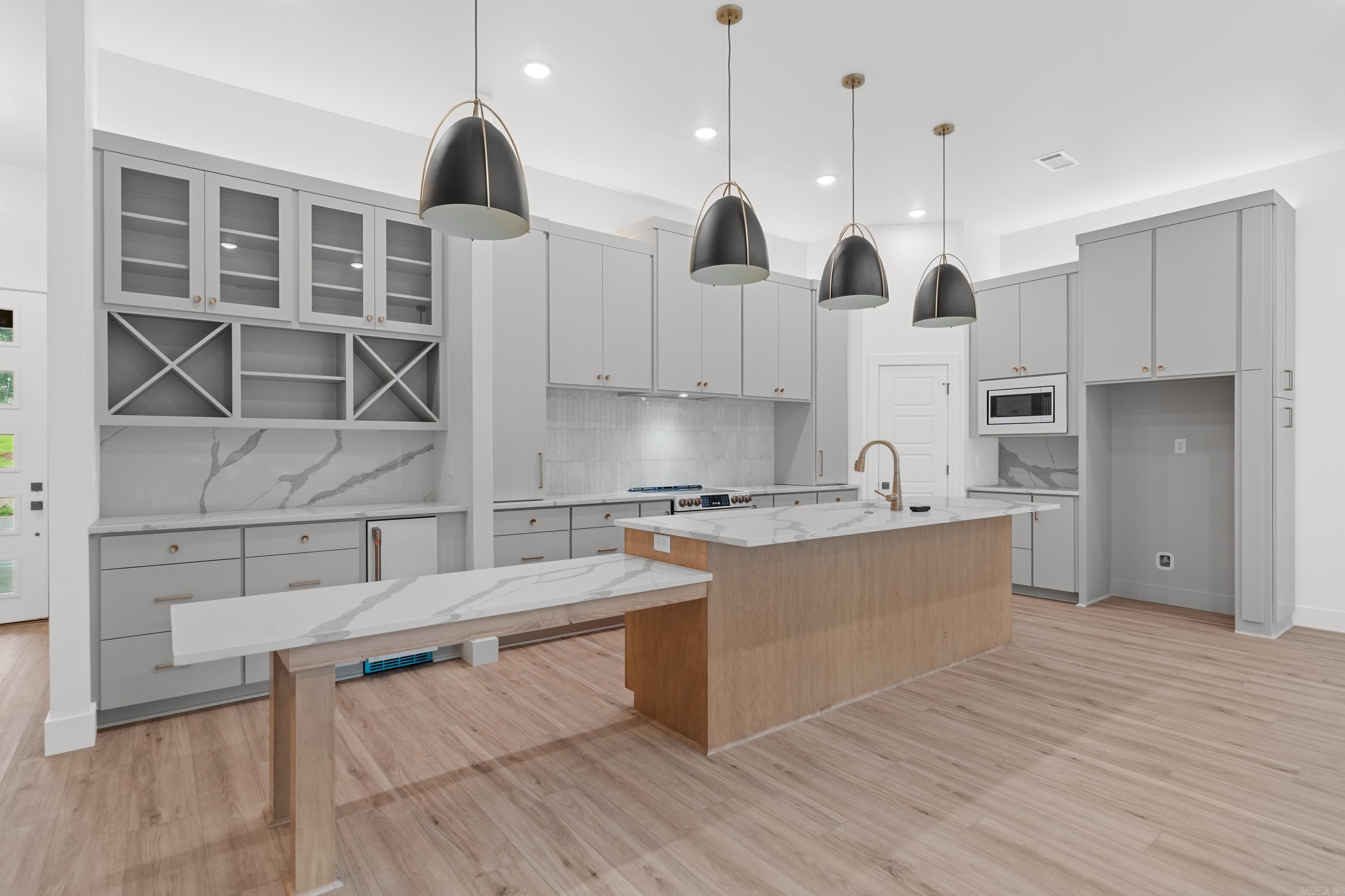 Metes & Bounds - Residential Income