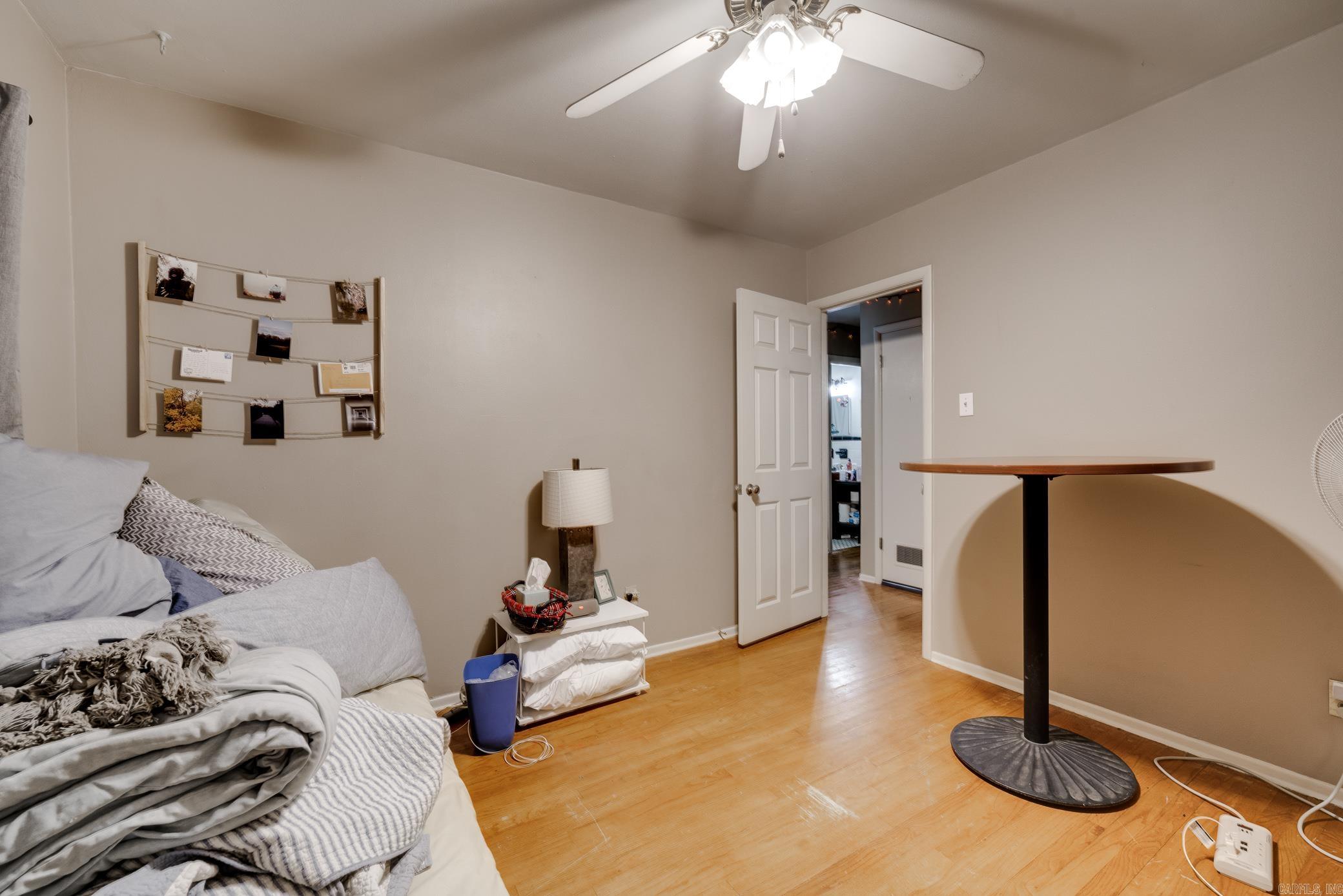 OAK VIEW - Residential