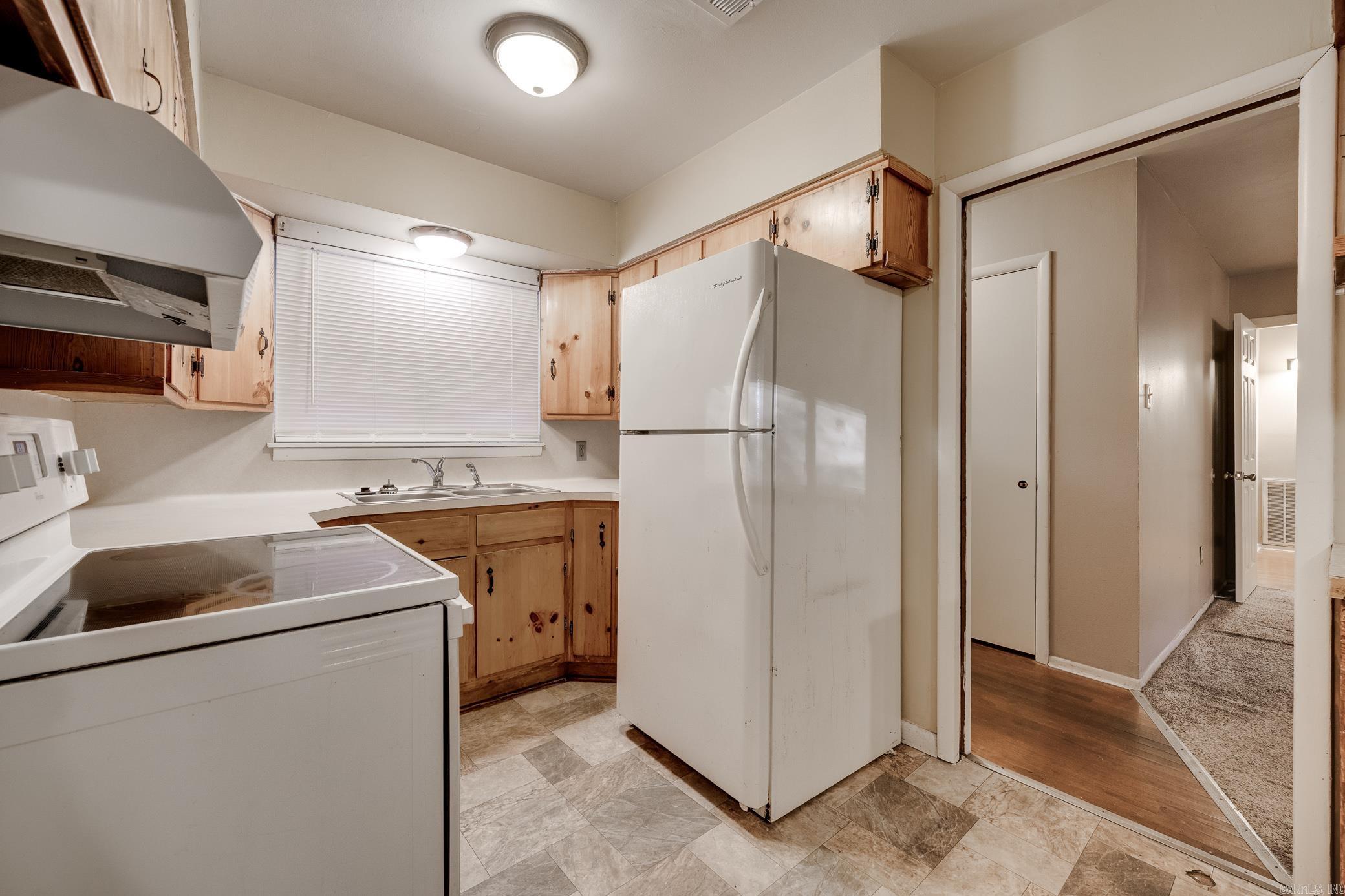 OAK VIEW - Residential