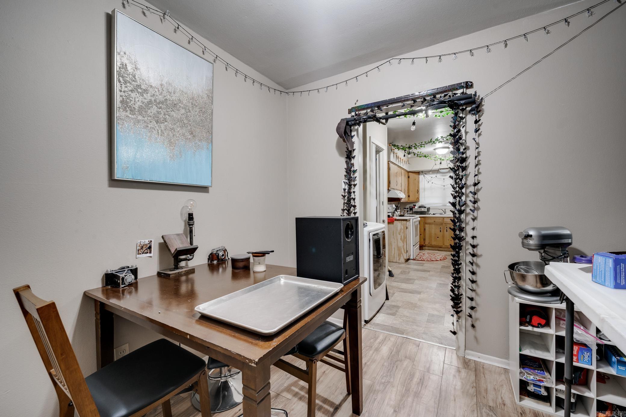 OAK VIEW - Residential