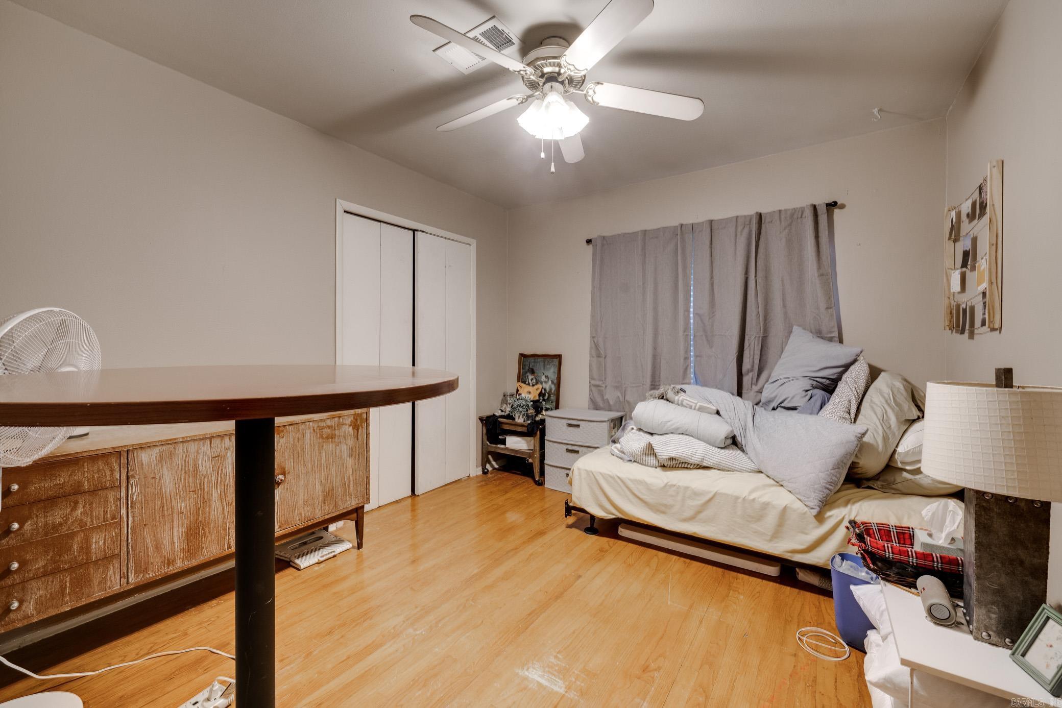 OAK VIEW - Residential