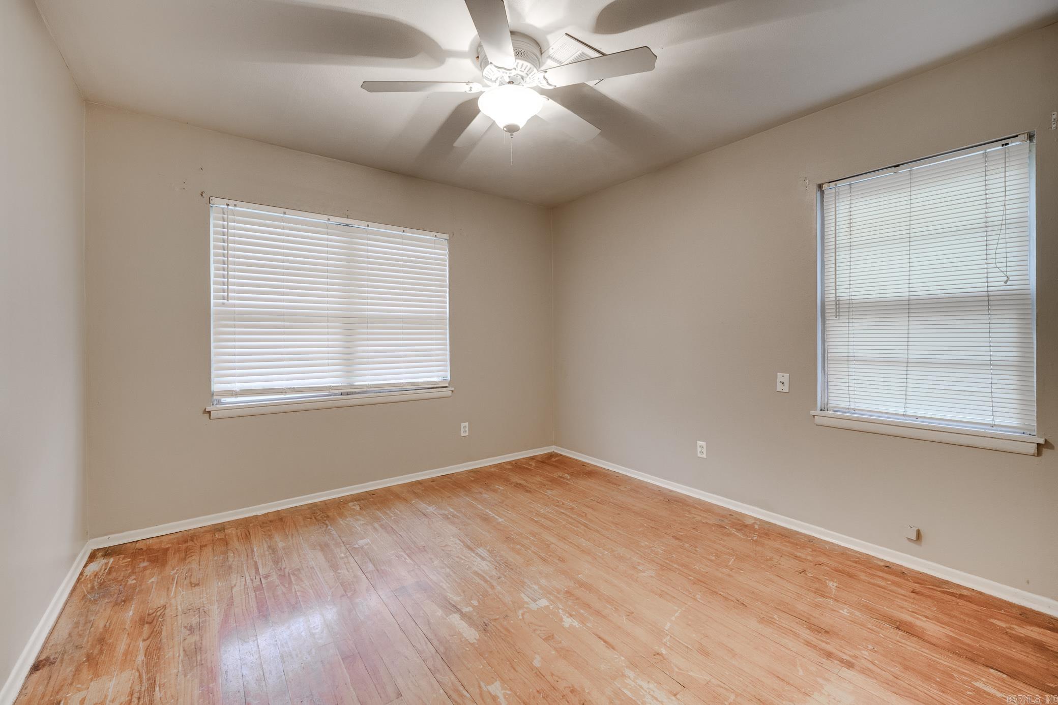 OAK VIEW - Residential