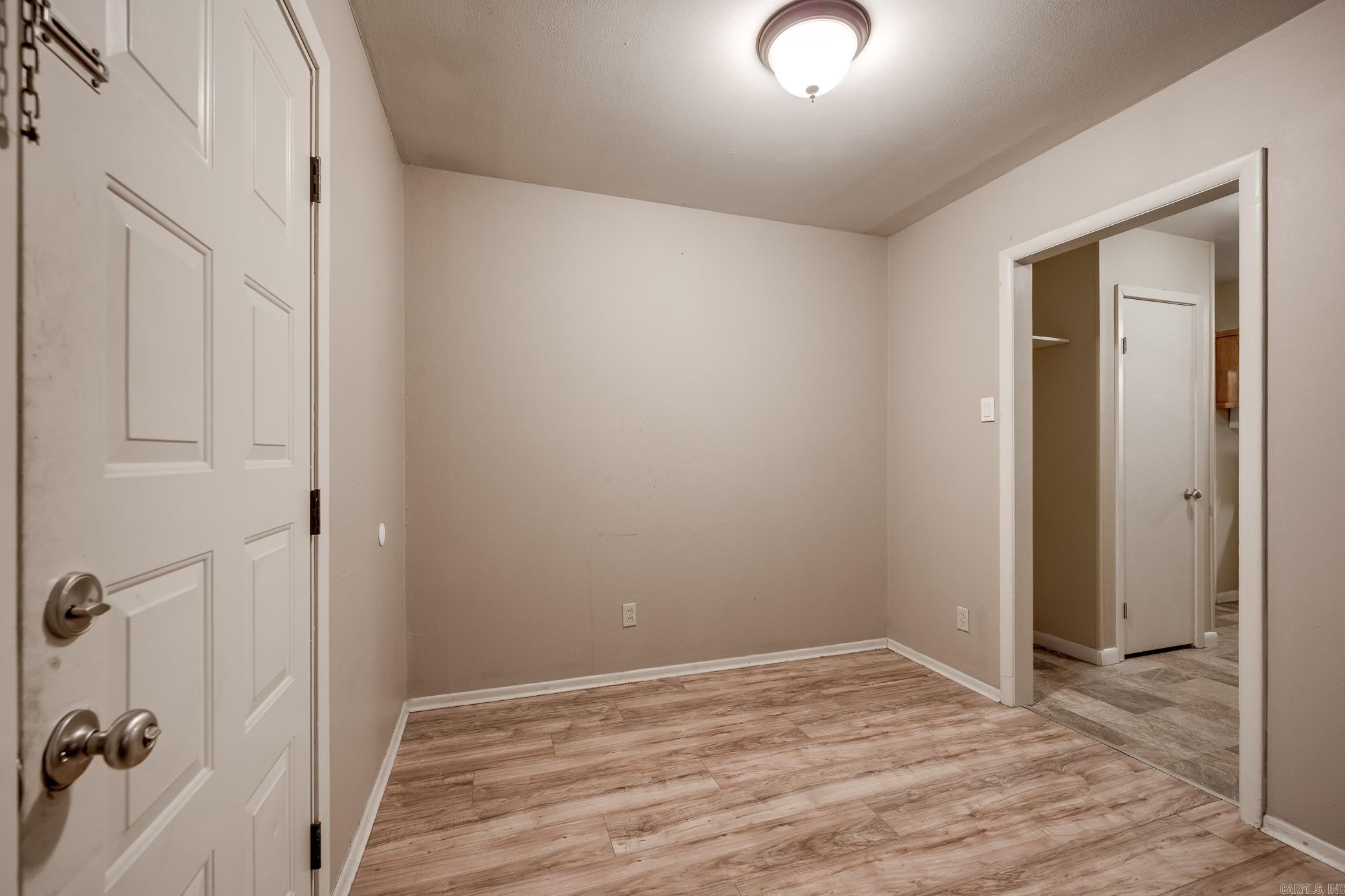 OAK VIEW - Residential