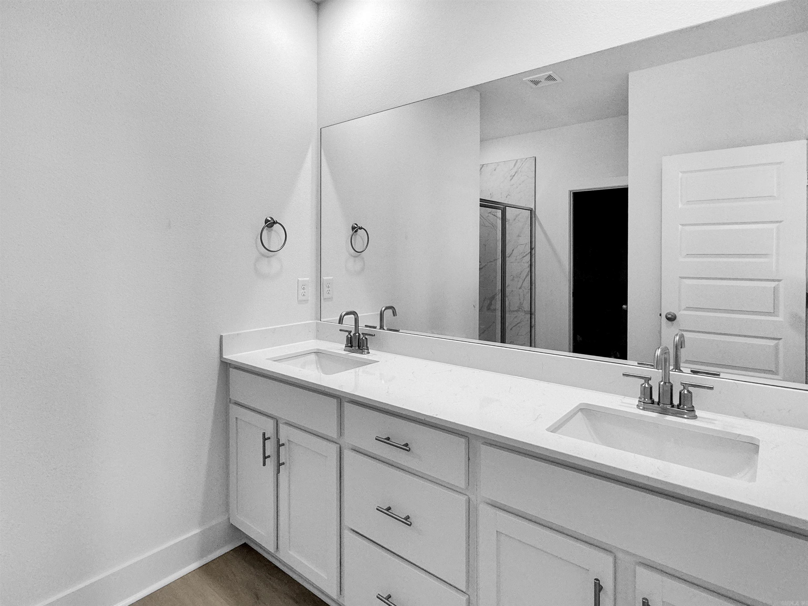 THE RESERVE AT COUNTRY CLUB PHAS - Residential