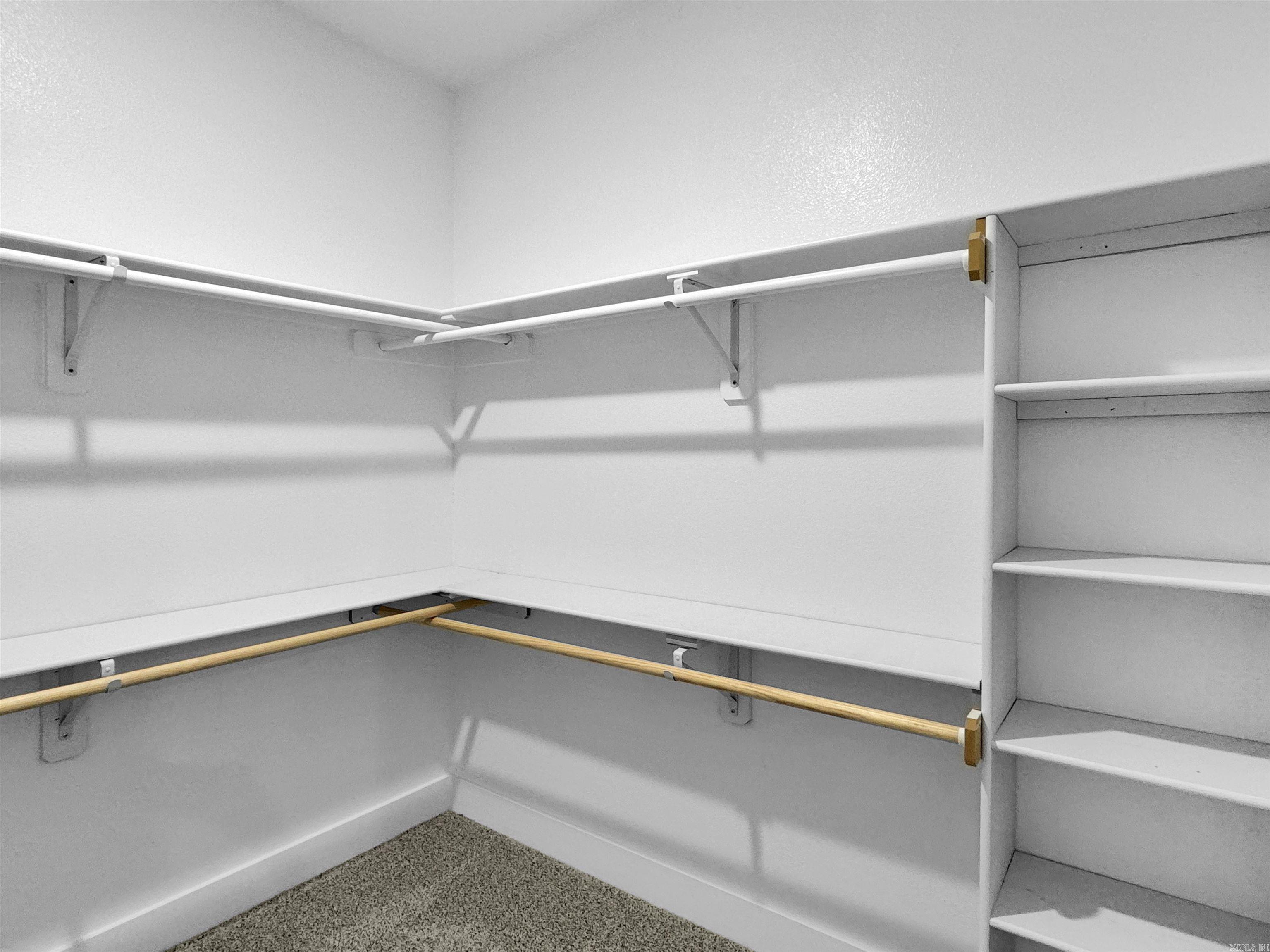 THE RESERVE AT COUNTRY CLUB PHAS - Residential