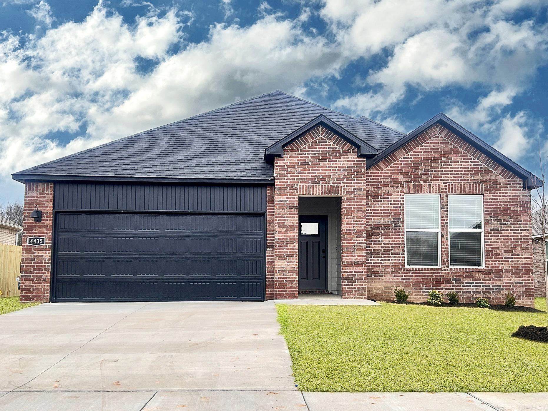 THE RESERVE AT COUNTRY CLUB PHAS - Residential