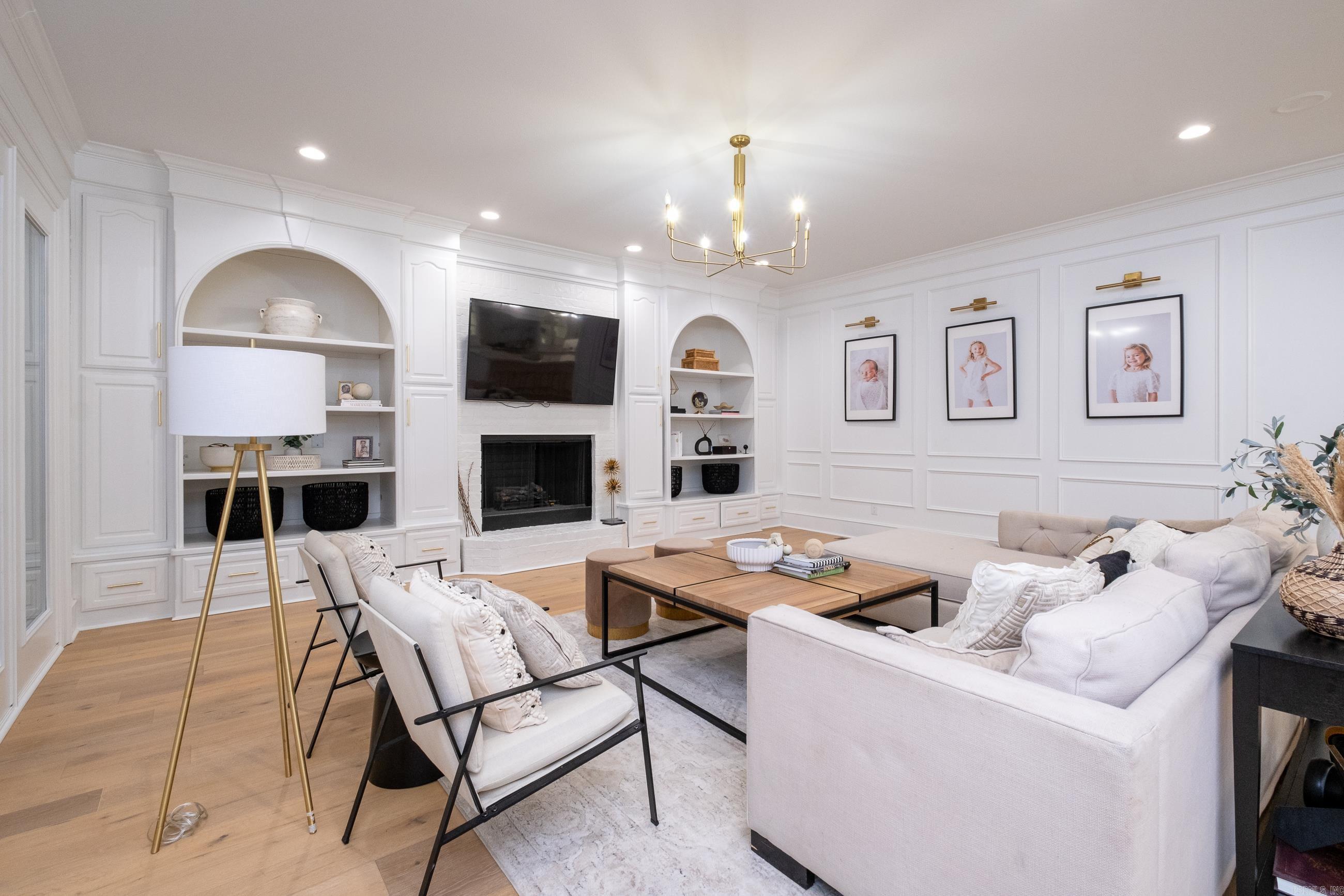 CHENAL VALLEY SOLOGNE CIRCLE - Residential