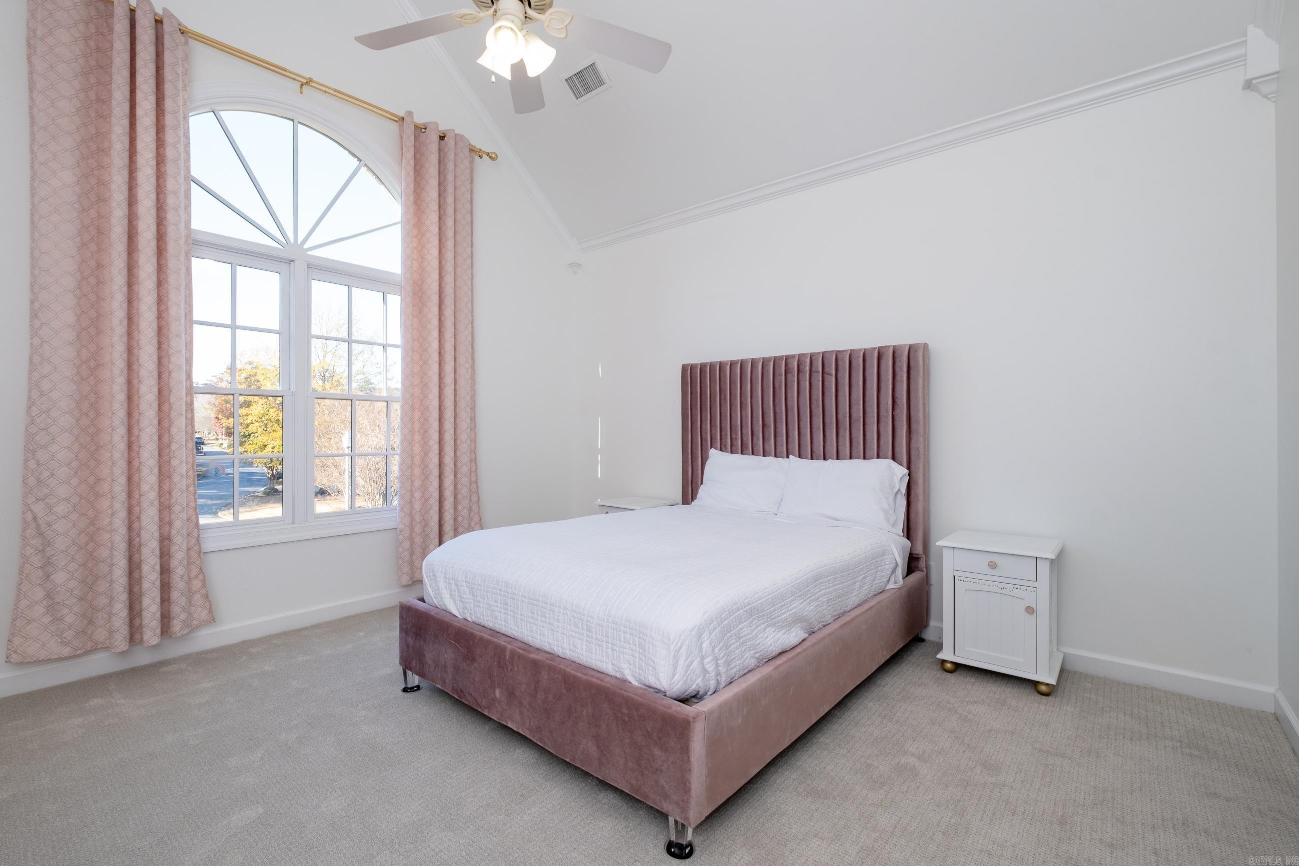 CHENAL VALLEY SOLOGNE CIRCLE - Residential