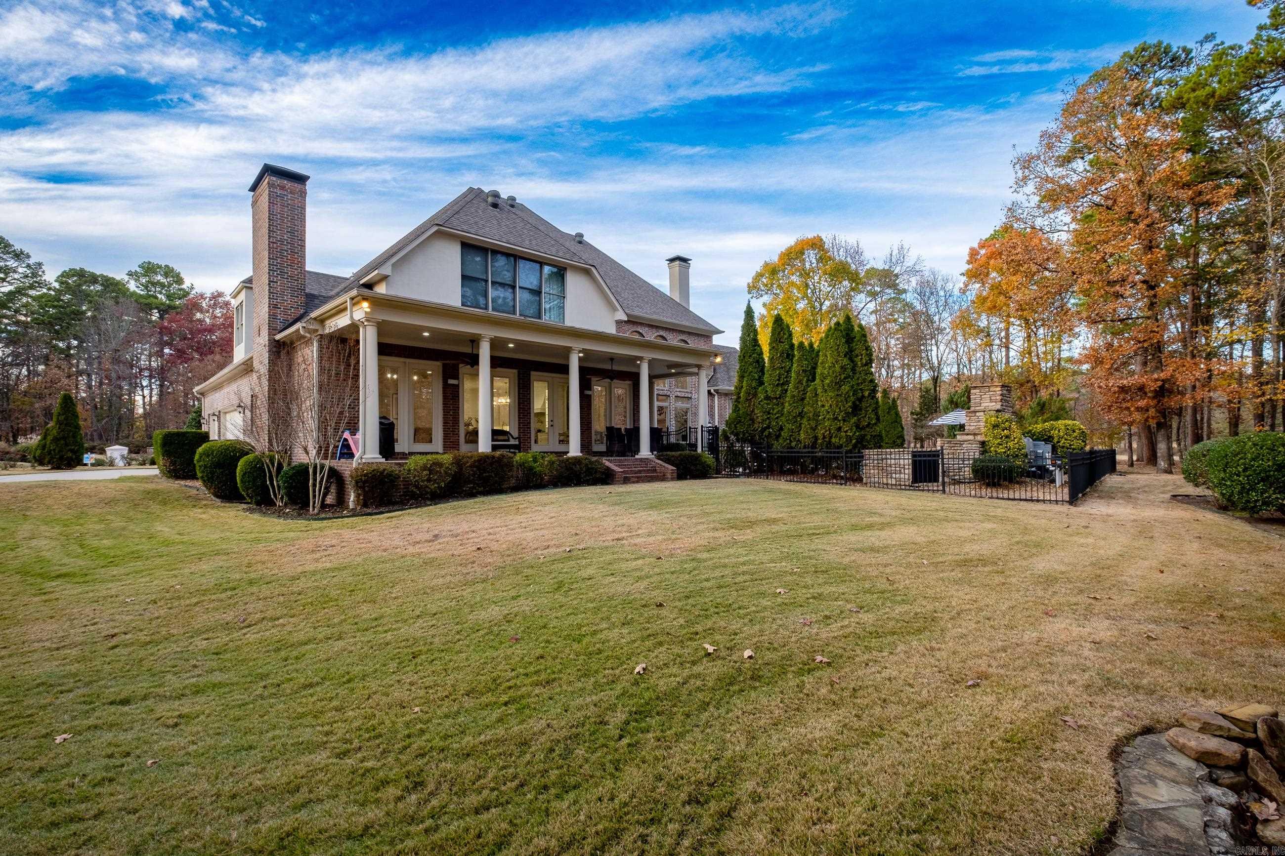 CHENAL VALLEY SOLOGNE CIRCLE - Residential