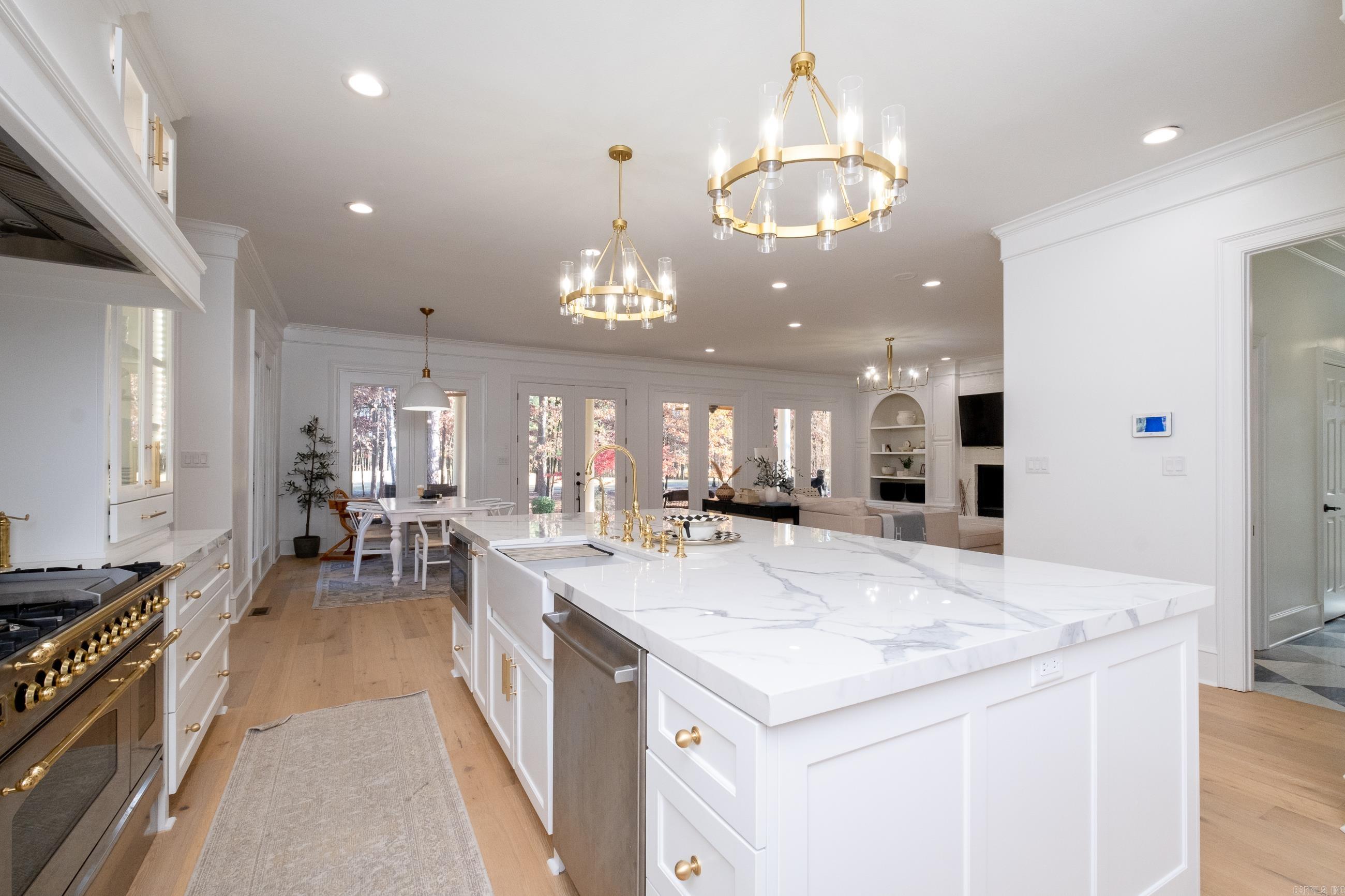 CHENAL VALLEY SOLOGNE CIRCLE - Residential