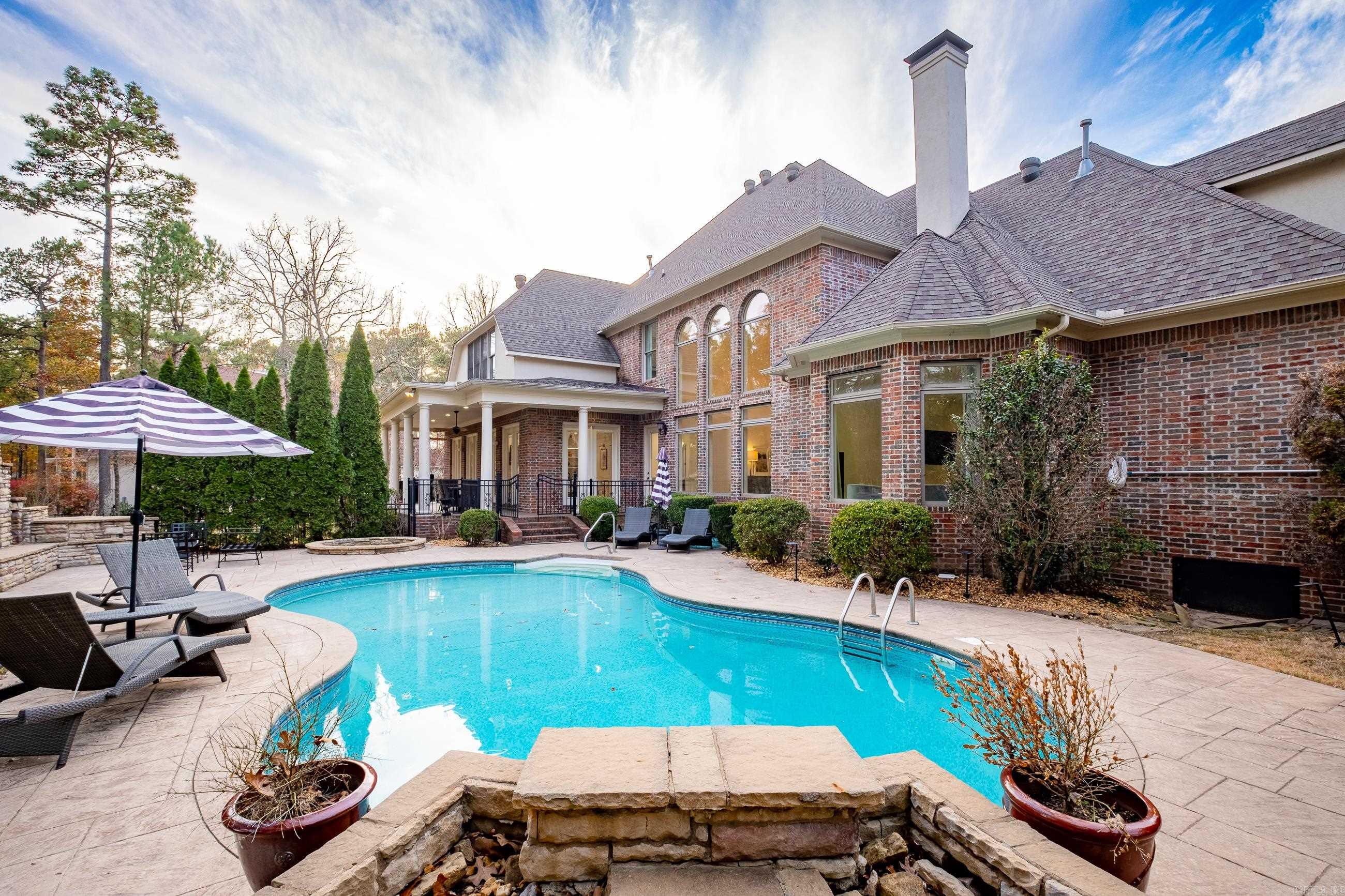 CHENAL VALLEY SOLOGNE CIRCLE - Residential