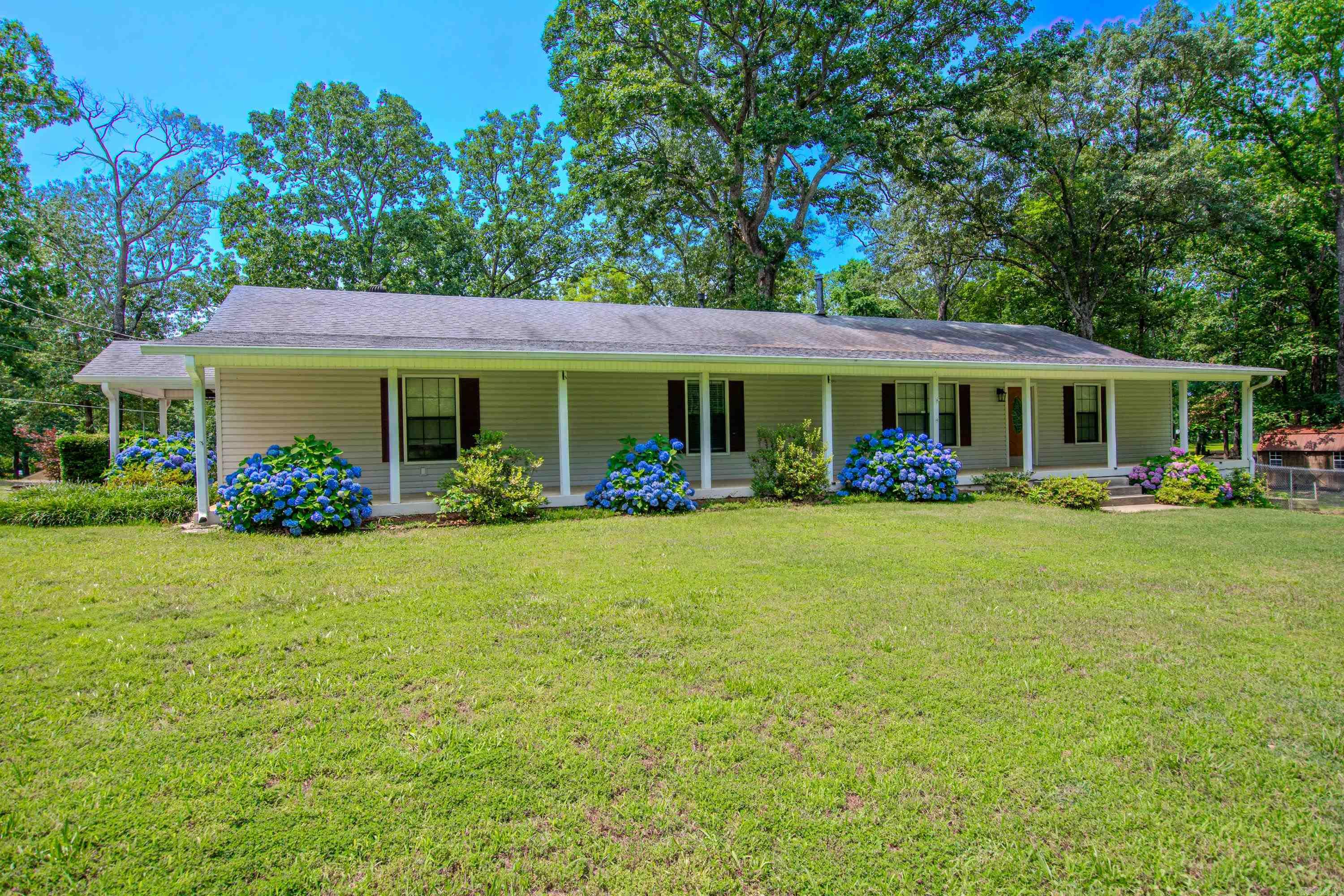 HAPPY ACRES - Residential