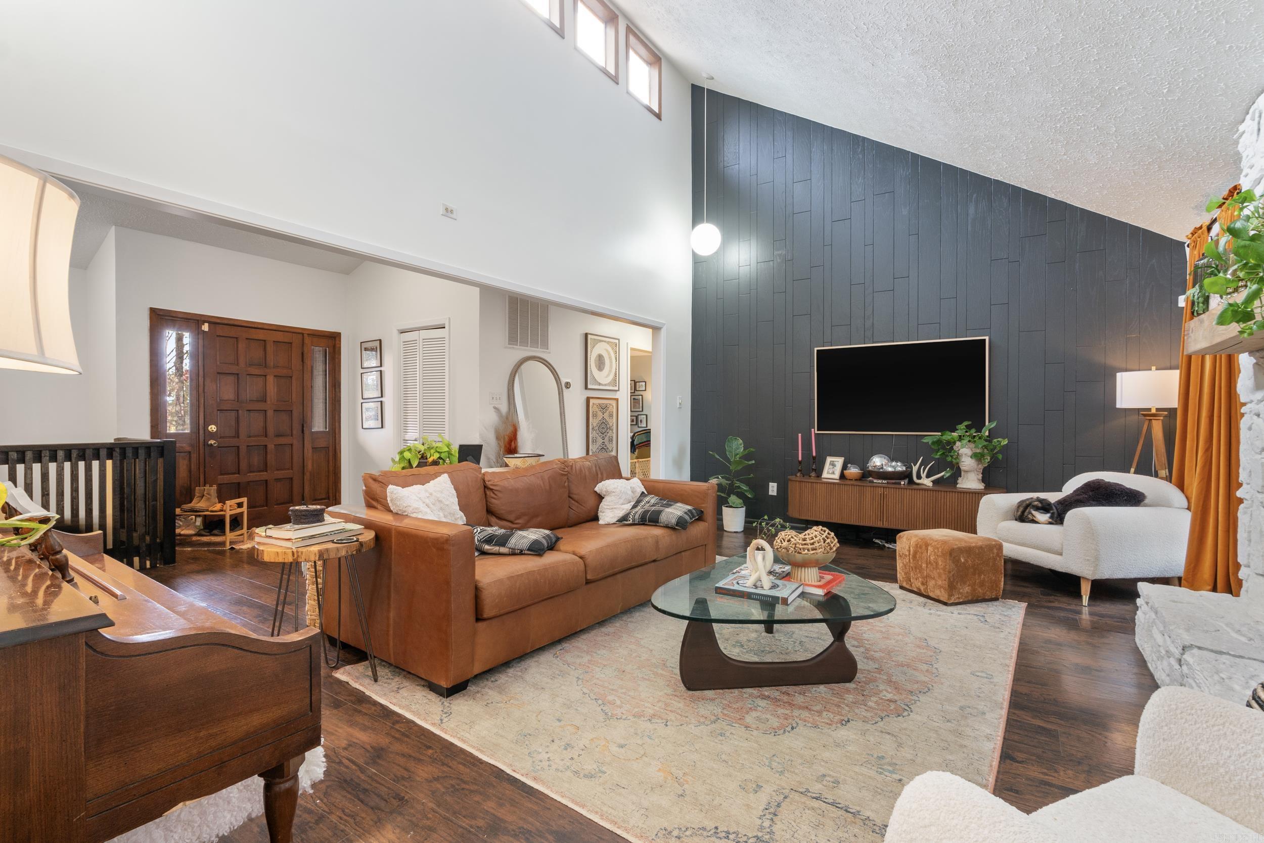 LAKEVIEW ACRES - Residential