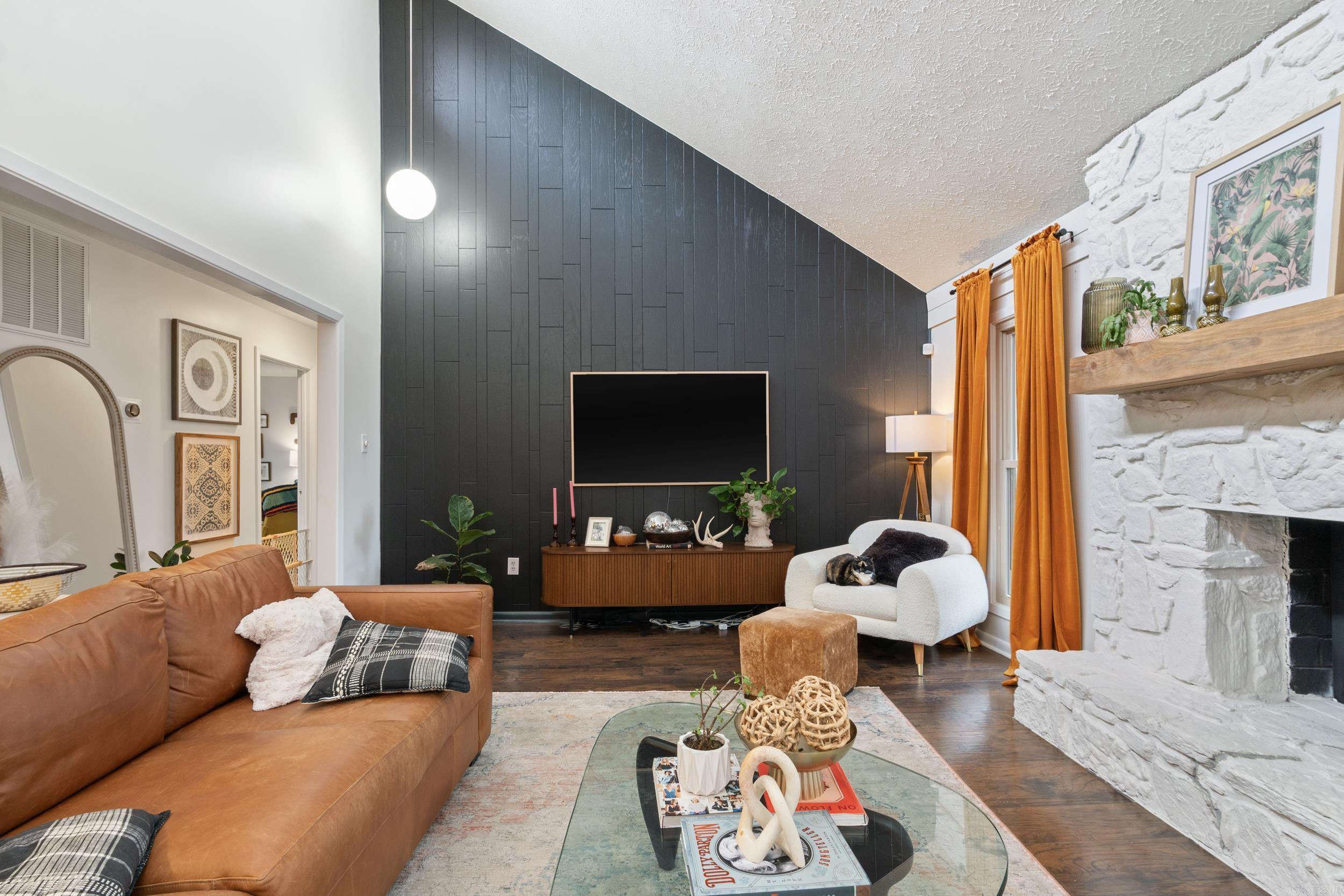 LAKEVIEW ACRES - Residential