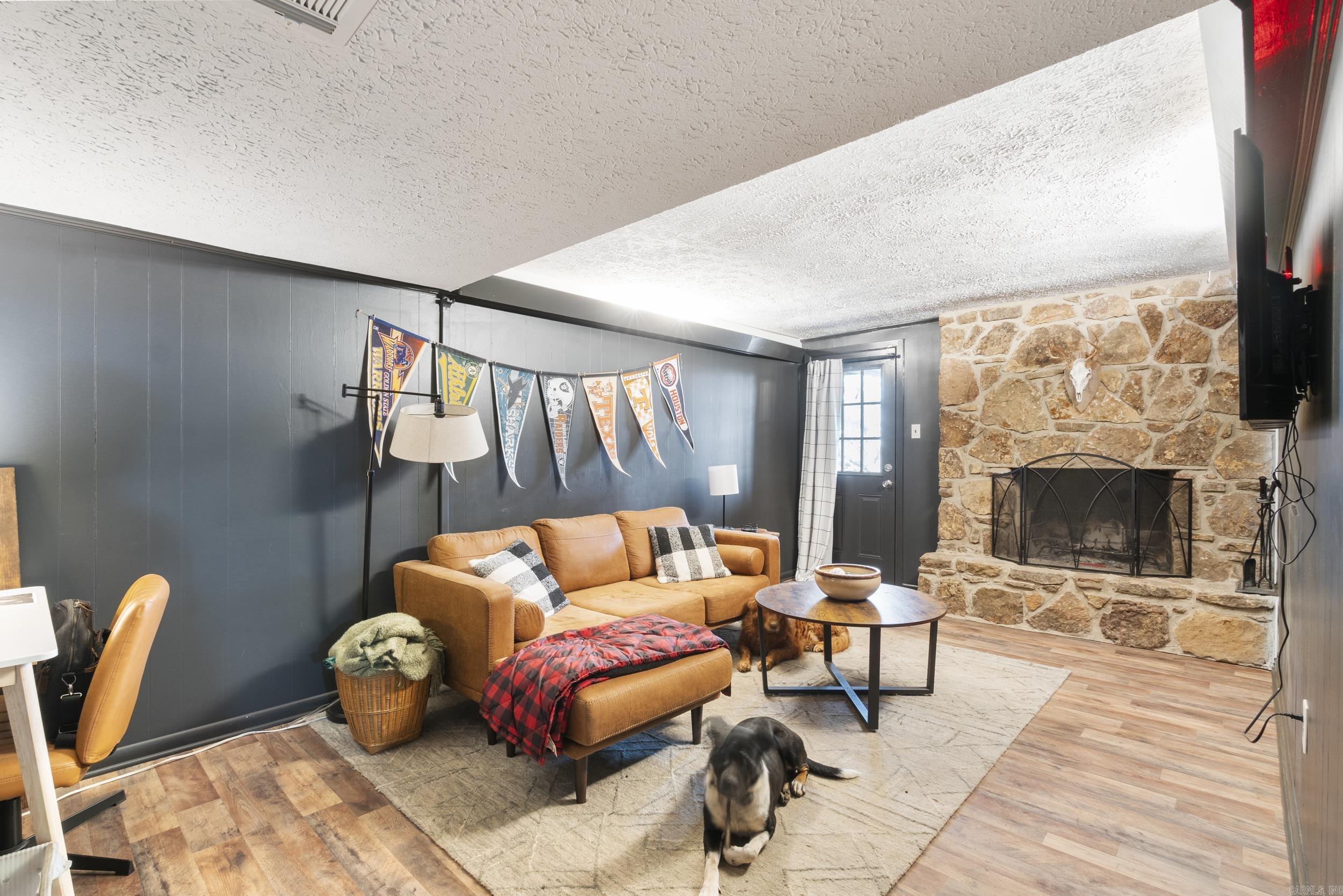 LAKEVIEW ACRES - Residential